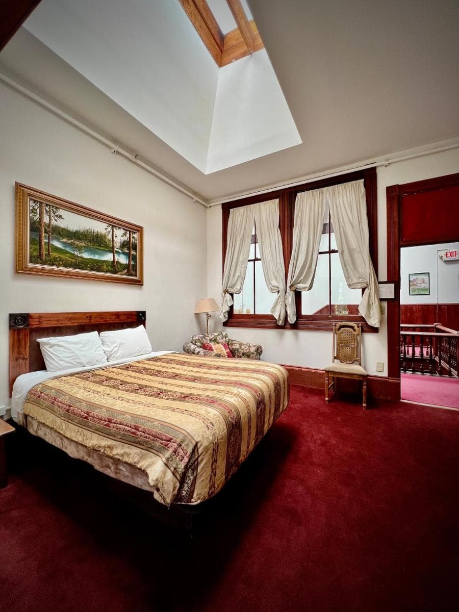 The Monarch Hotel gallery photo in Port Townsend, WA — image 51