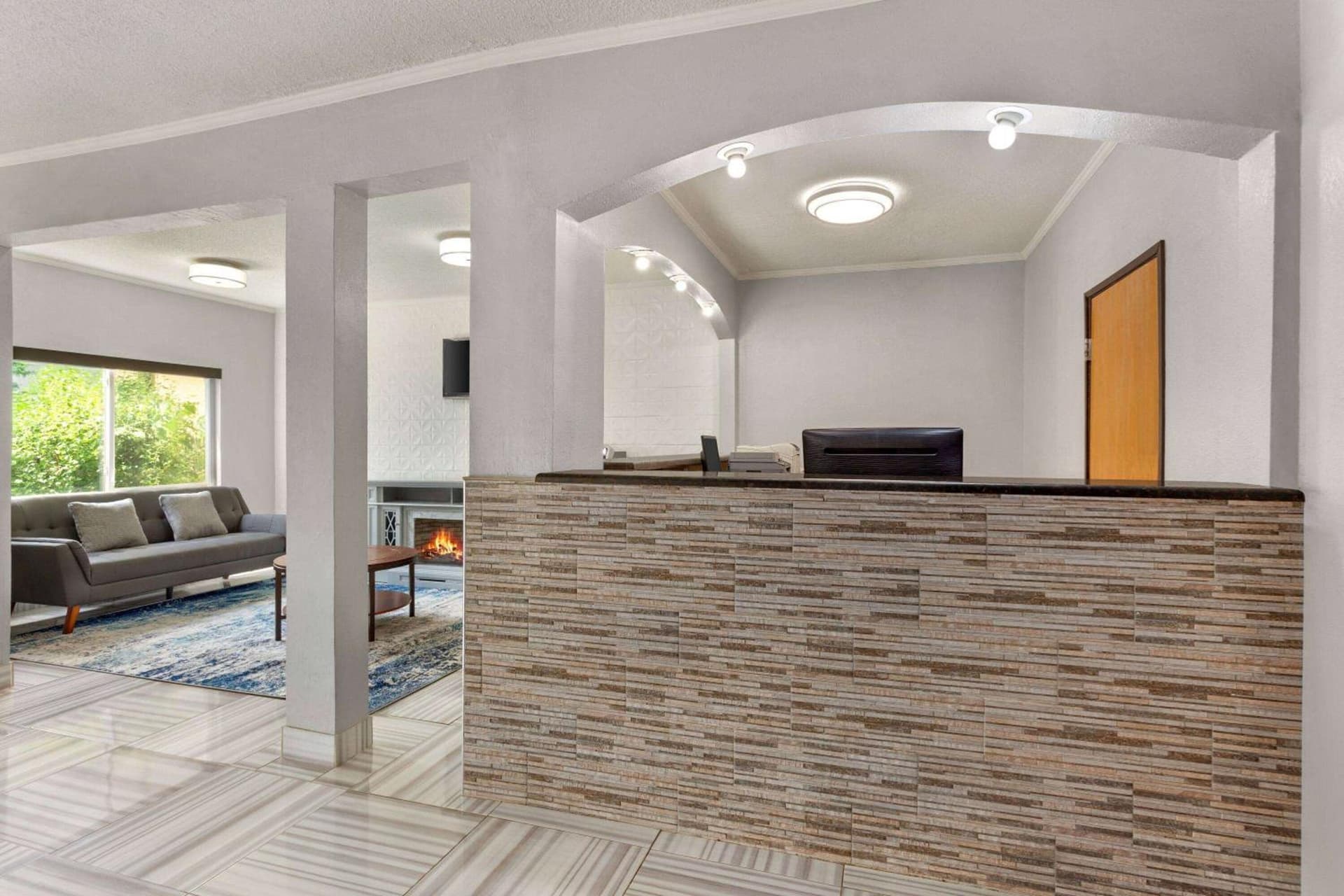 Days Inn by Wyndham Kansas City International Airport property views in Kansas City, KS — gallery photo 3