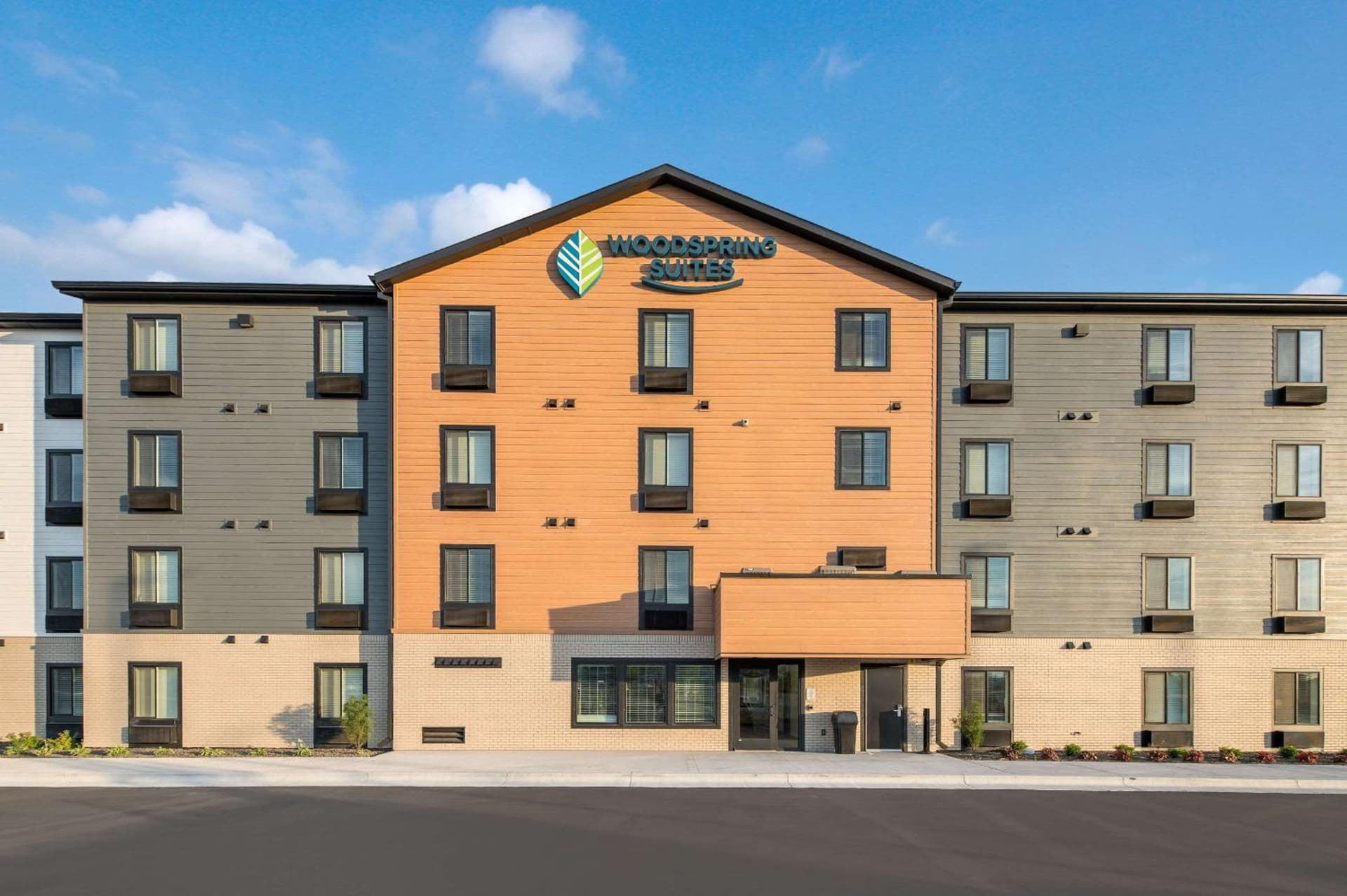 WoodSpring Suites Meridian interior in Meridian, ID — gallery photo 2