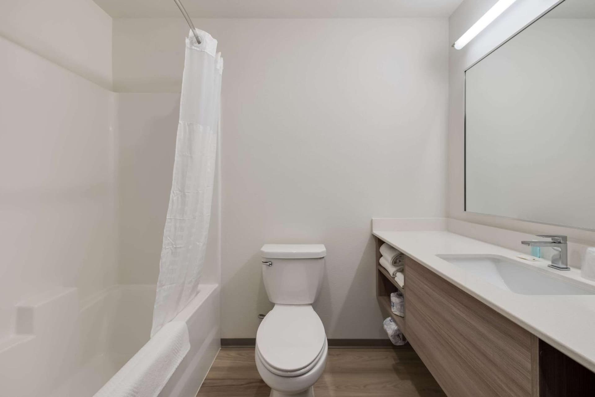 WoodSpring Suites Meridian gallery photo in Meridian, ID — image 26