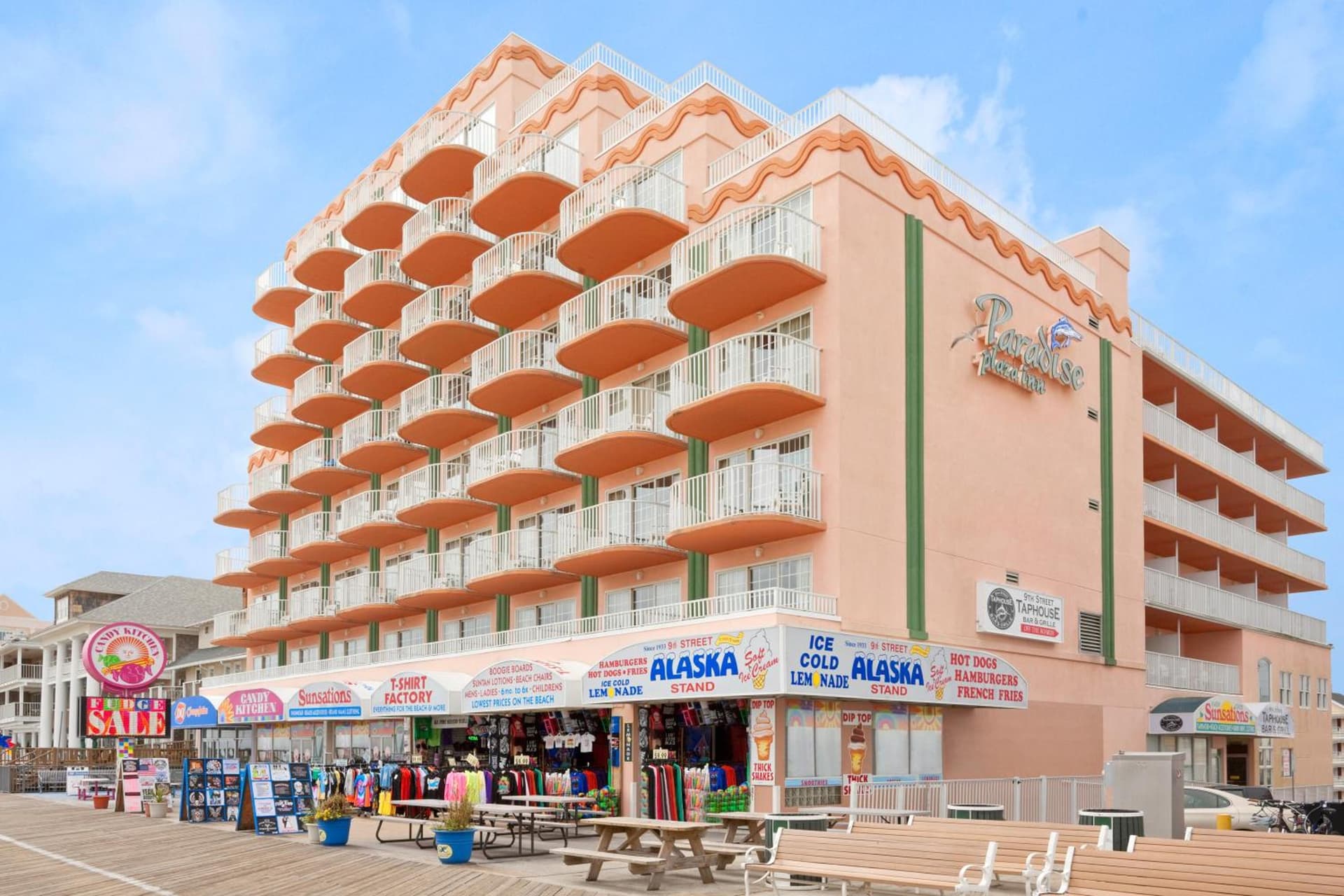 Paradise Plaza Inn featured exterior or lobby in Ocean City, MD — similar hotel