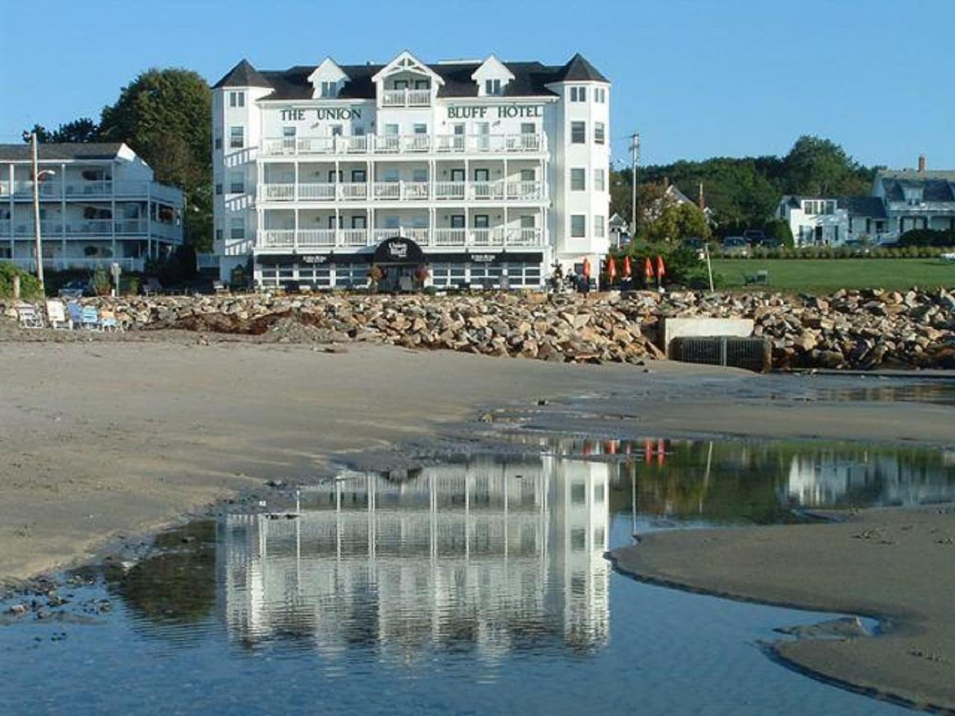 Union Bluff Hotel & Meeting House gallery photo in York Beach, ME — image 27
