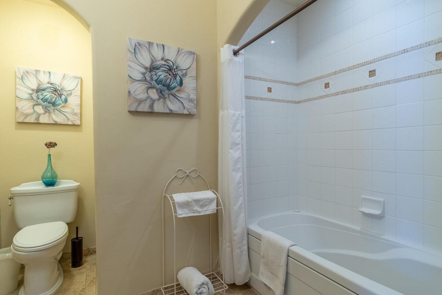 Chateau Coralini gallery photo in Salinas, CA — image 54