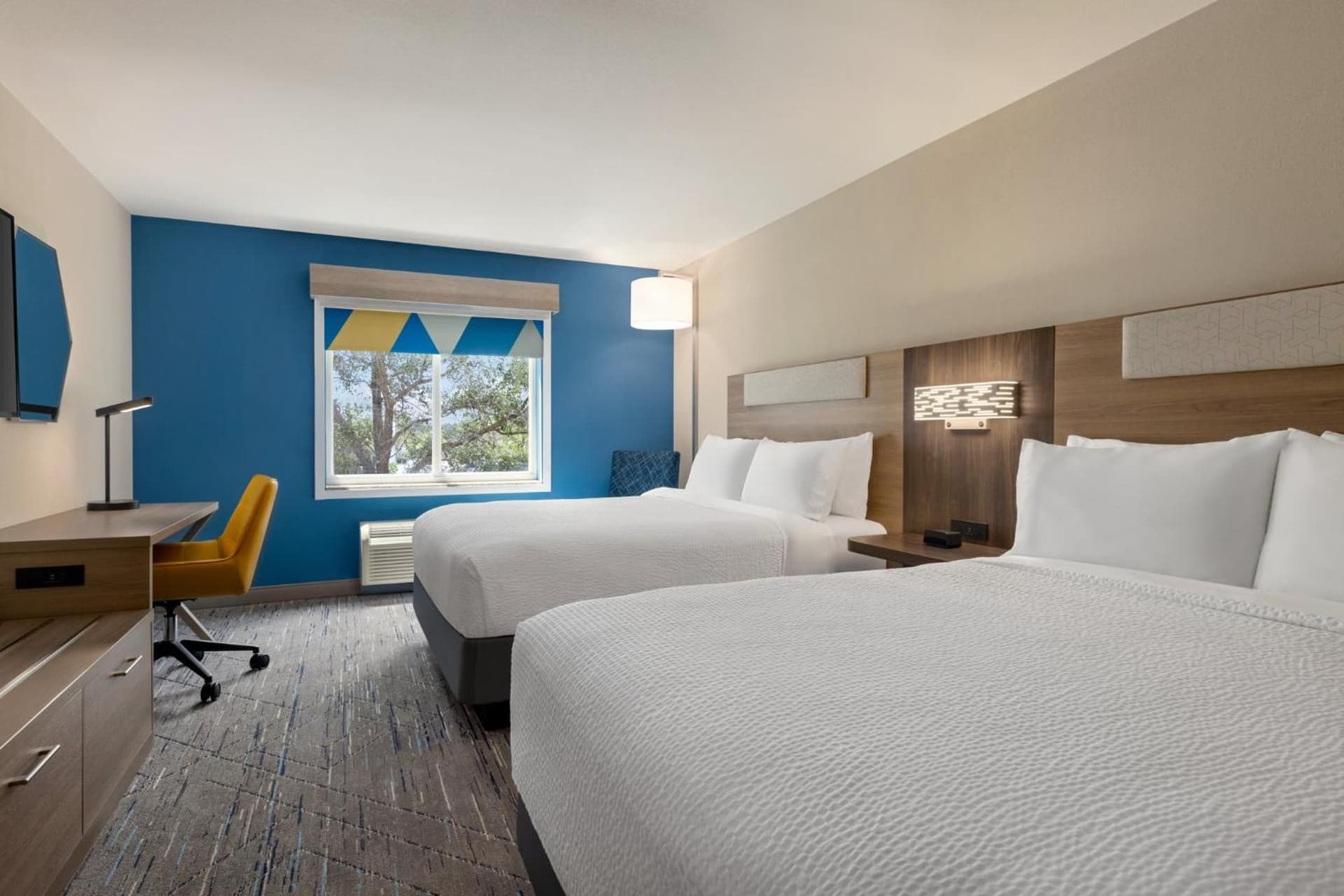 Holiday Inn Express Hotel & Suites Fort Pierce West by IHG gallery photo in Fort Pierce, FL — image 44