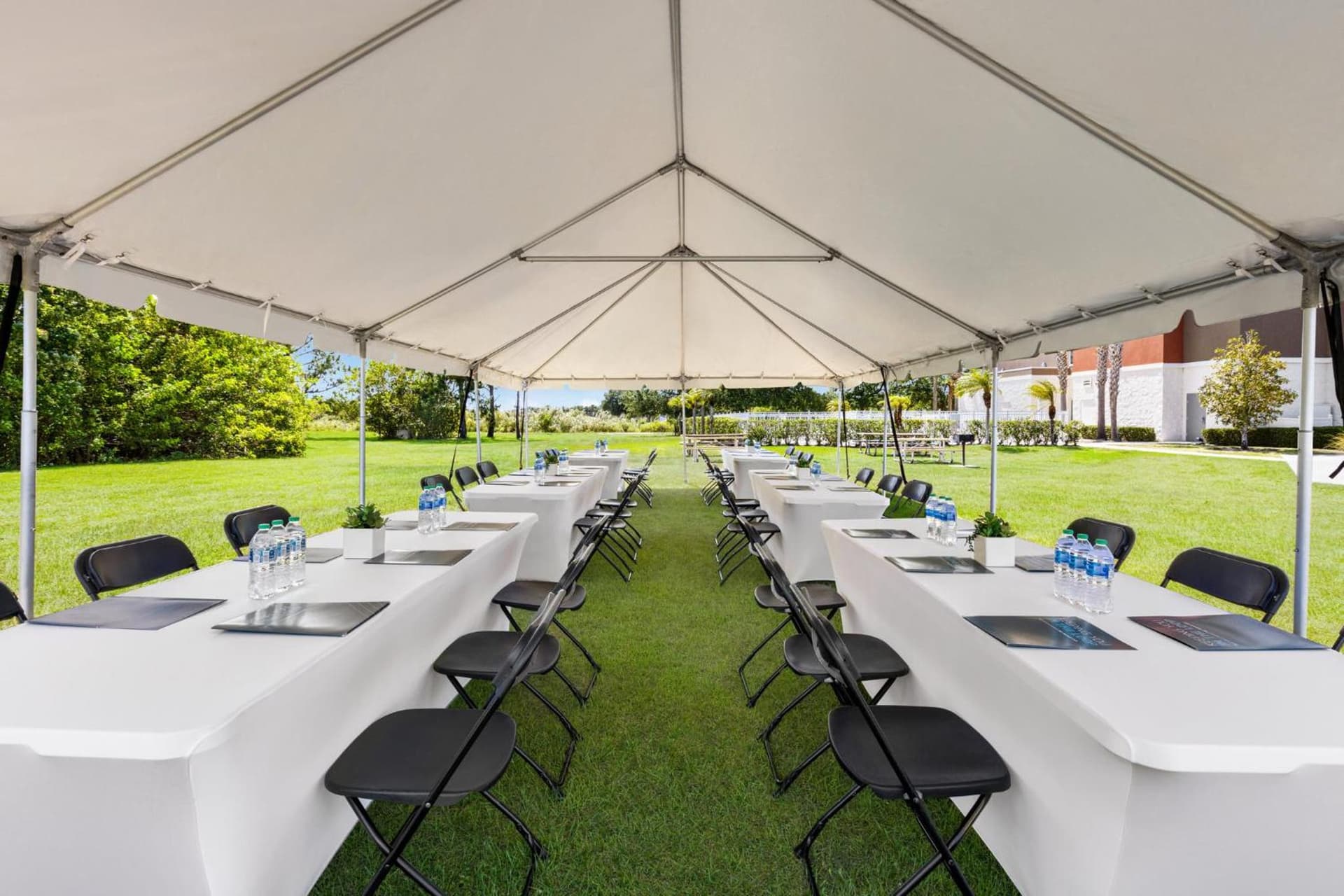 Holiday Inn Express Hotel & Suites Fort Pierce West by IHG gallery photo in Fort Pierce, FL — image 27