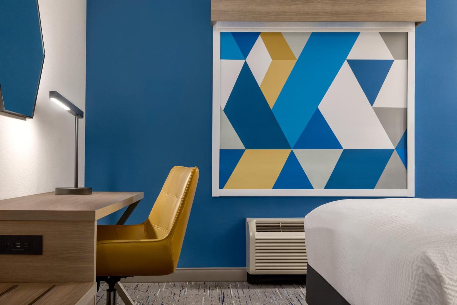 Holiday Inn Express Hotel & Suites Fort Pierce West by IHG gallery photo in Fort Pierce, FL — image 35