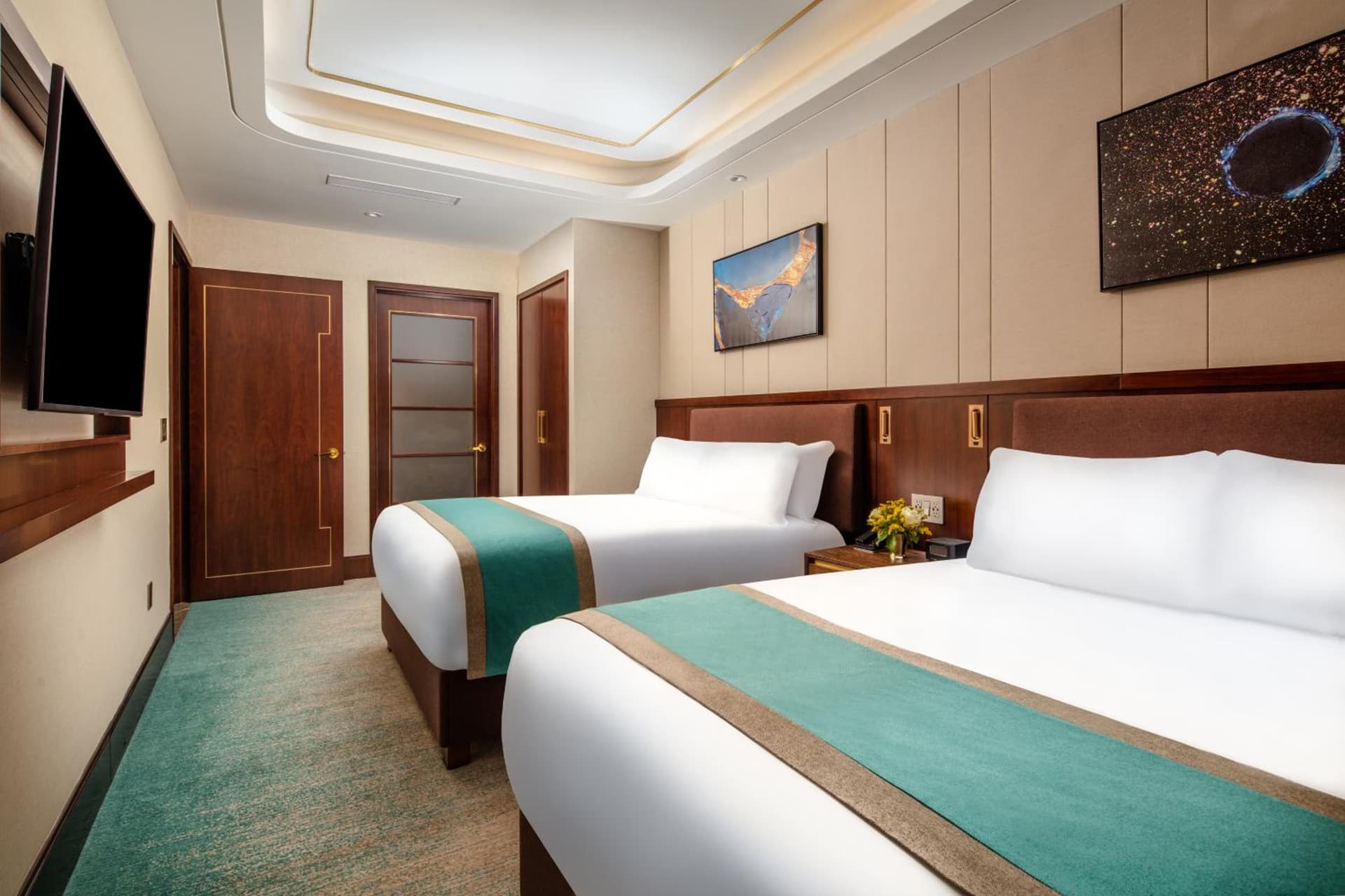 Blossom Hotel Houston, Curio Collection by Hilton gallery photo in Houston, TX — image 6