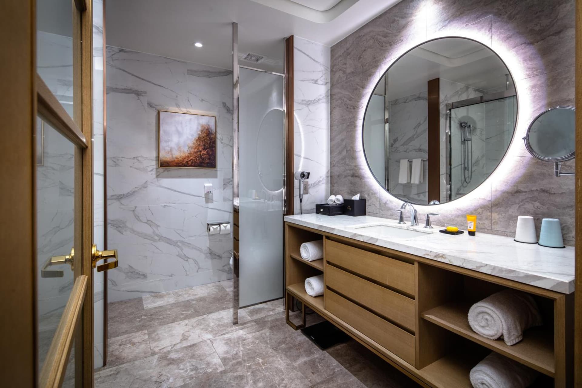 Blossom Hotel Houston, Curio Collection by Hilton property views in Houston, TX — gallery photo 3