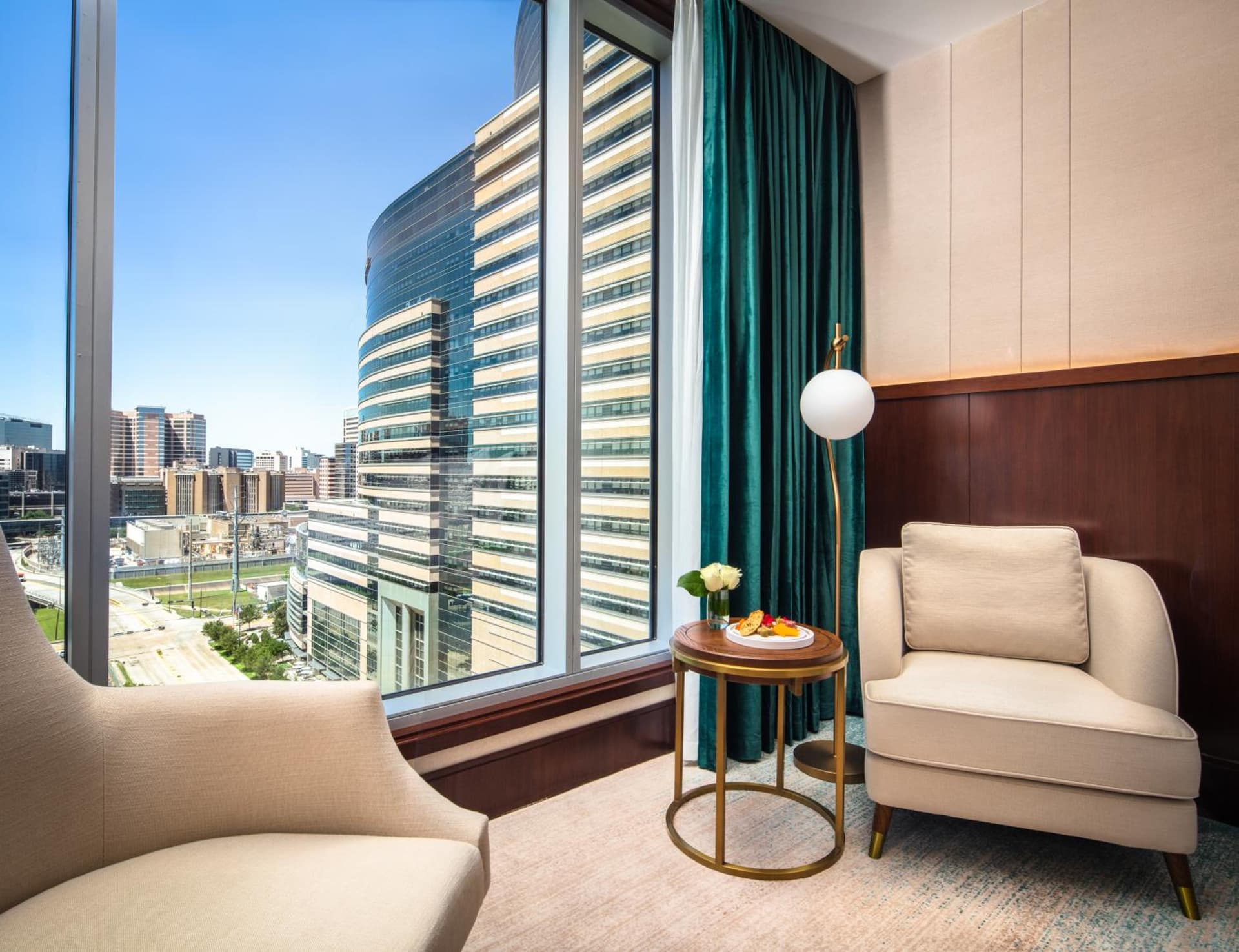 Blossom Hotel Houston, Curio Collection by Hilton gallery photo in Houston, TX — image 27