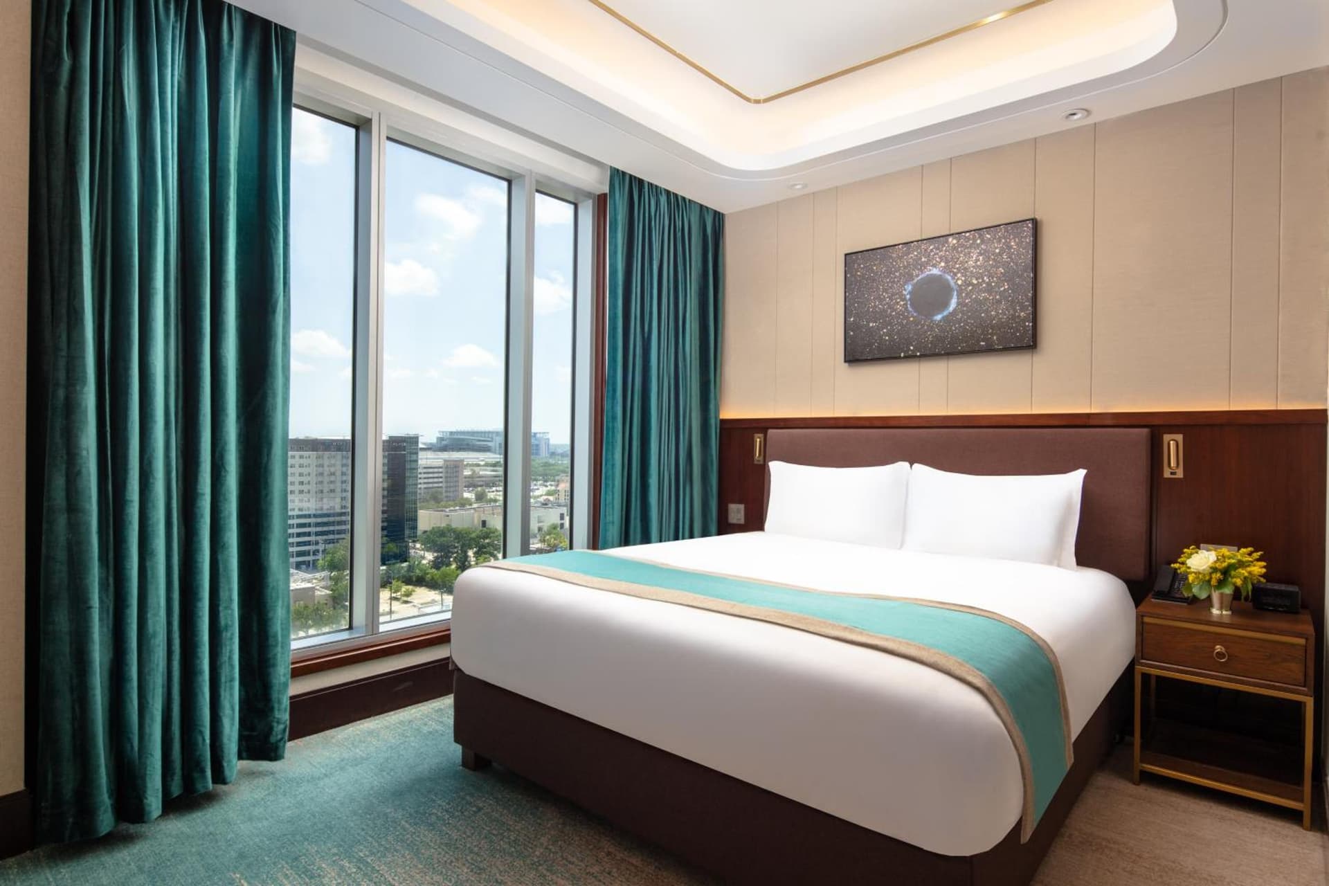 Blossom Hotel Houston, Curio Collection by Hilton gallery photo in Houston, TX — image 33
