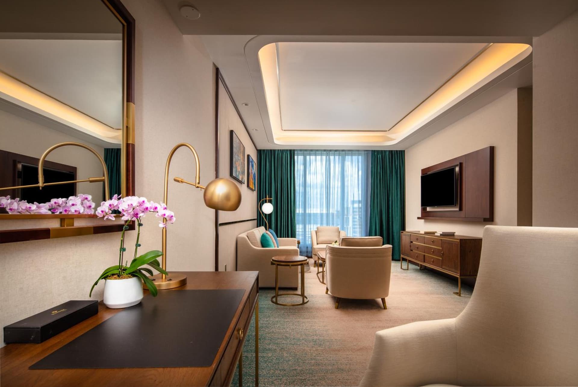 Blossom Hotel Houston, Curio Collection by Hilton gallery photo in Houston, TX — image 38