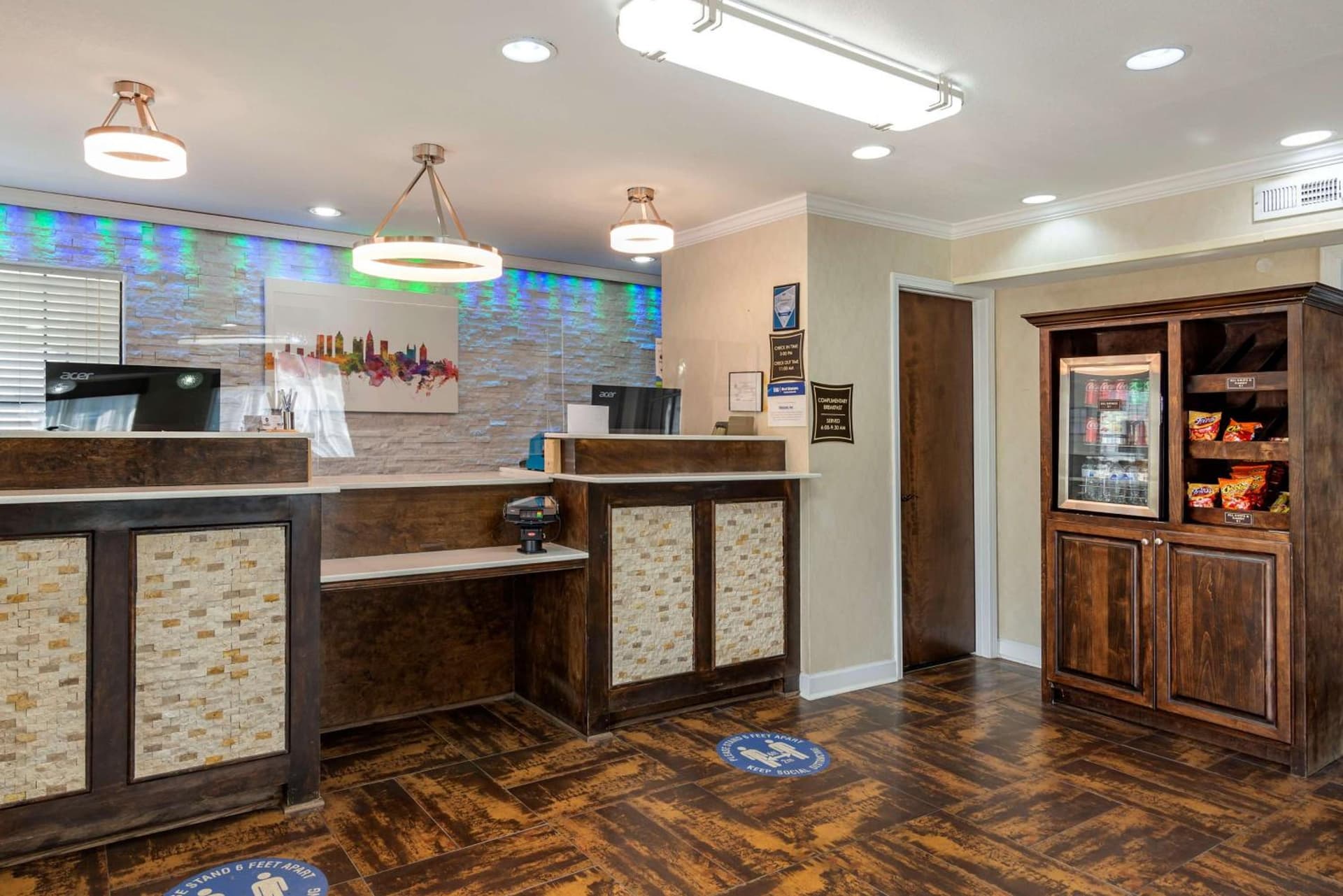 Best Western Allatoona Inn & Suites interior in Cartersville, GA — gallery photo 2