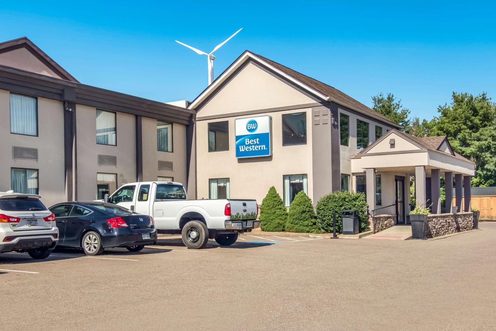 Best Western Dutch Valley Inn gallery photo in New Philadelphia, OH — image 28