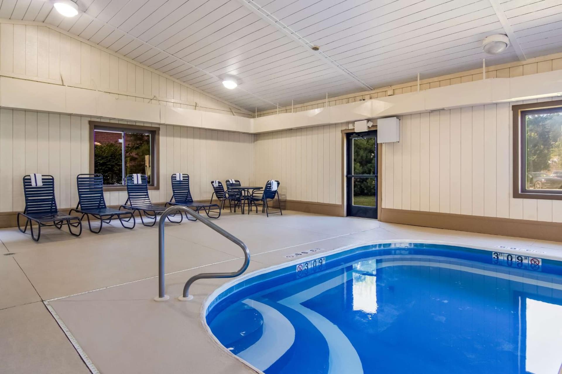 Best Western Dutch Valley Inn gallery photo in New Philadelphia, OH — image 33