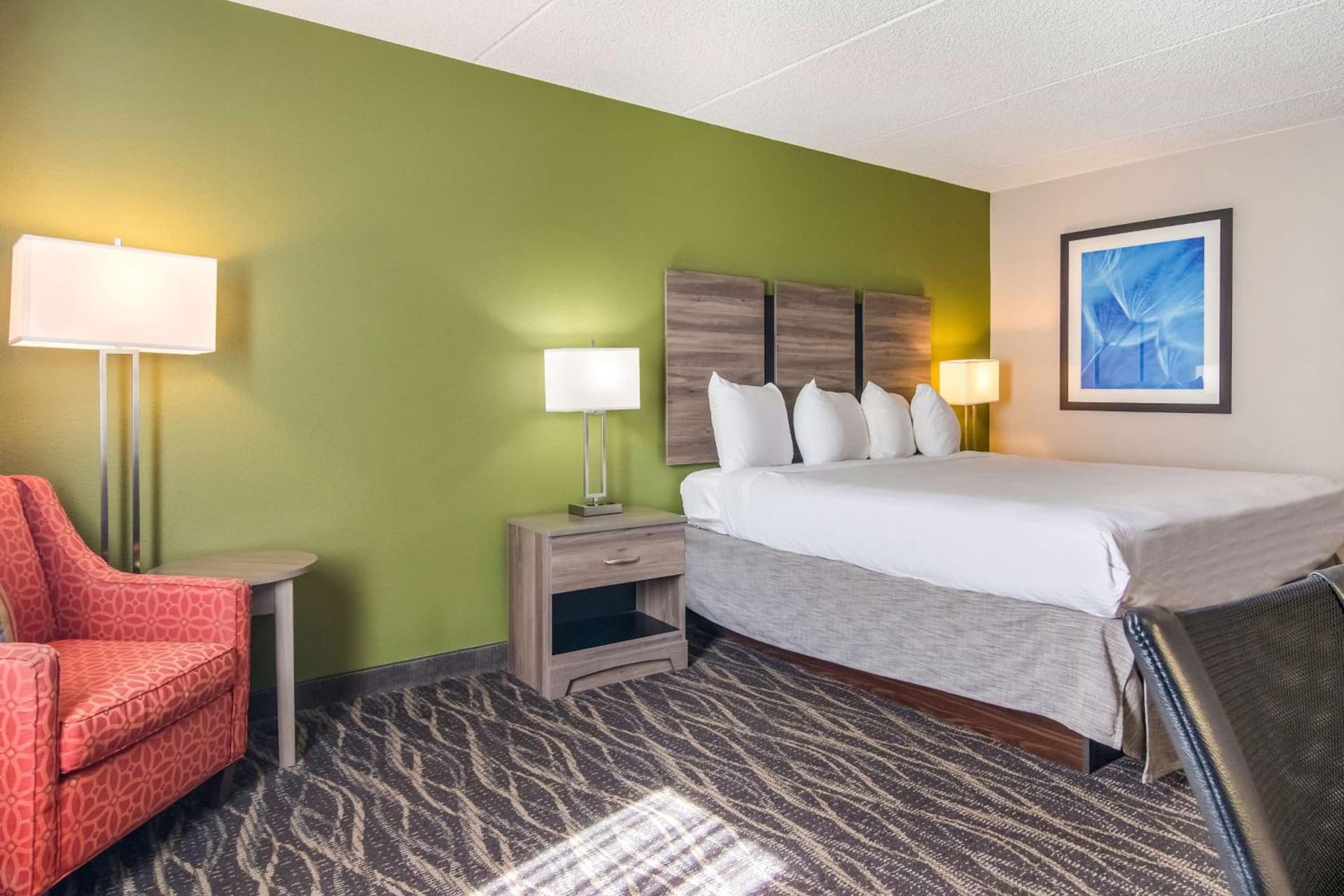 Best Western Dutch Valley Inn interior in New Philadelphia, OH — gallery photo 2