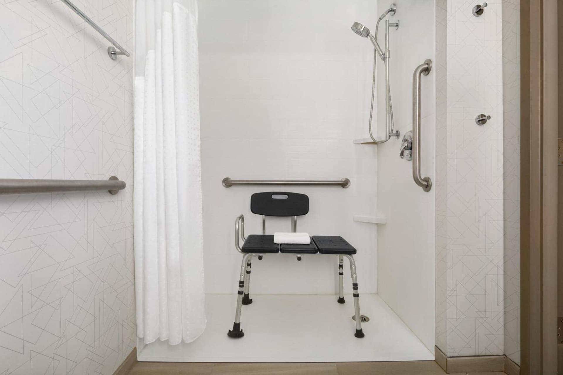 Holiday Inn Express & Suites Greenville-Downtown by IHG gallery photo in Greenville, SC — image 8