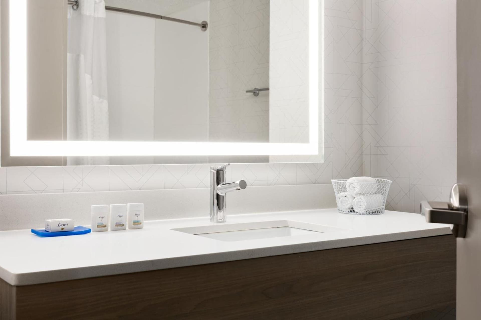Holiday Inn Express & Suites Greenville-Downtown by IHG gallery photo in Greenville, SC — image 55