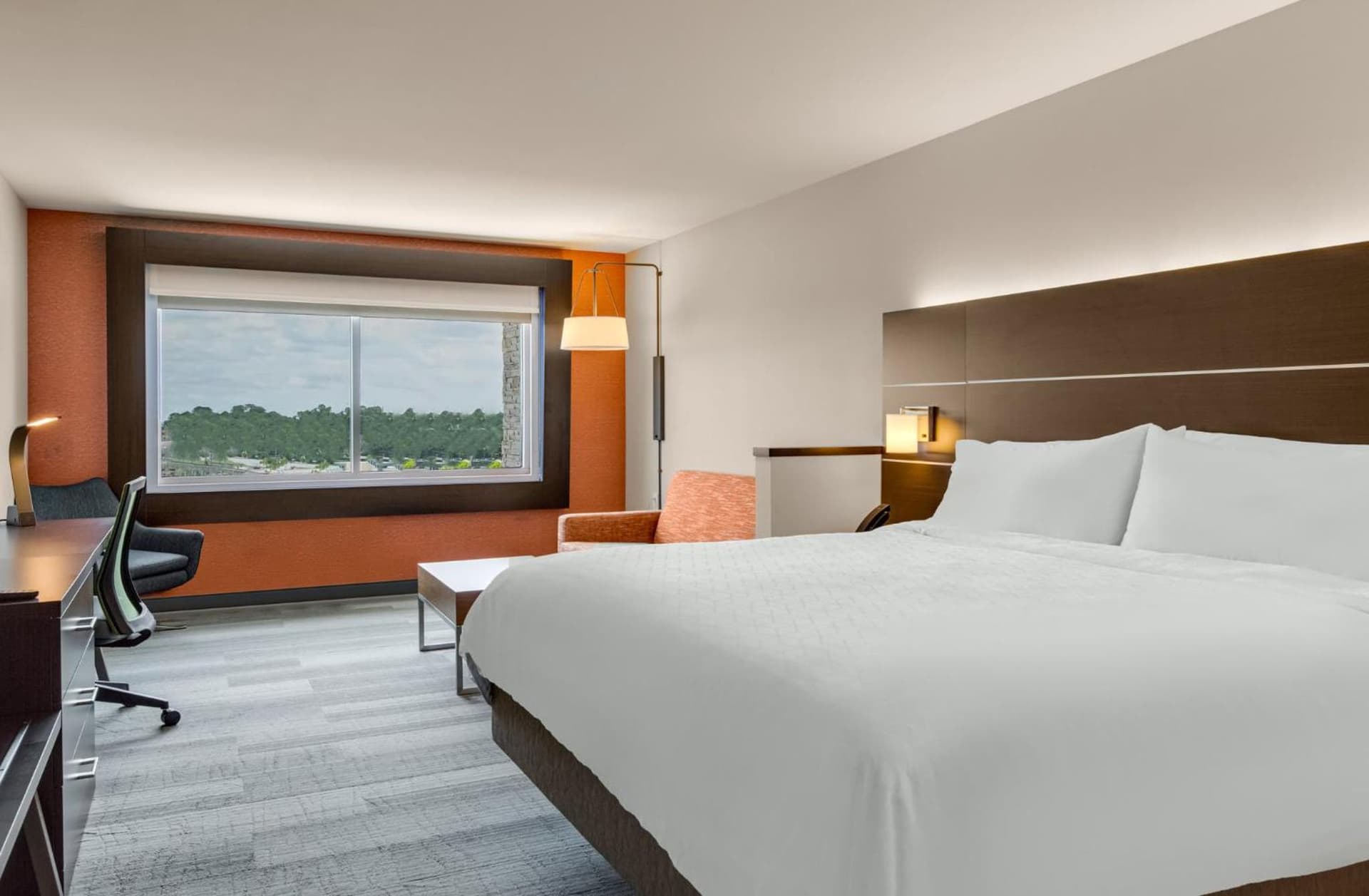 Holiday Inn Express & Suites Sanford - Lake Mary by IHG gallery photo in Sanford, FL — image 54