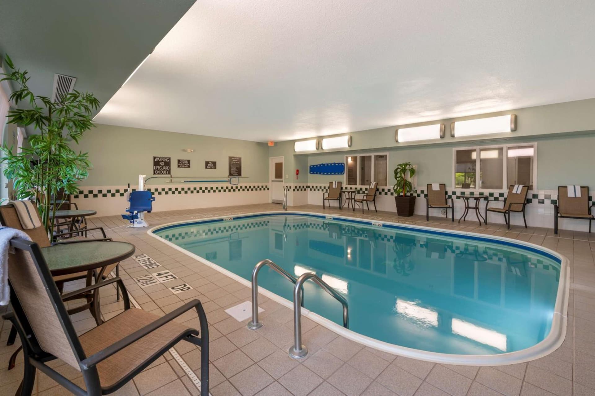Best Western Hilliard Inn & Suites property views in Hilliard, OH — gallery photo 3
