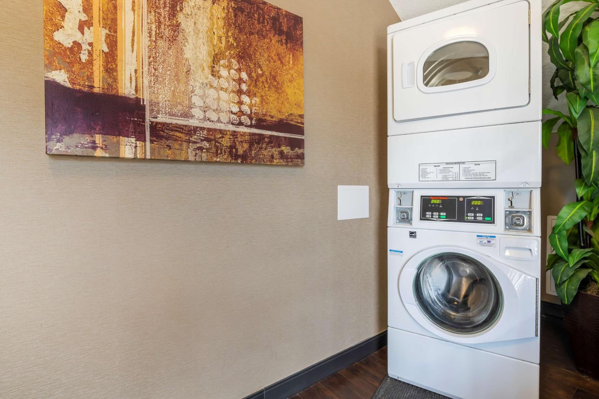 Best Western Hilliard Inn & Suites gallery photo in Hilliard, OH — image 16