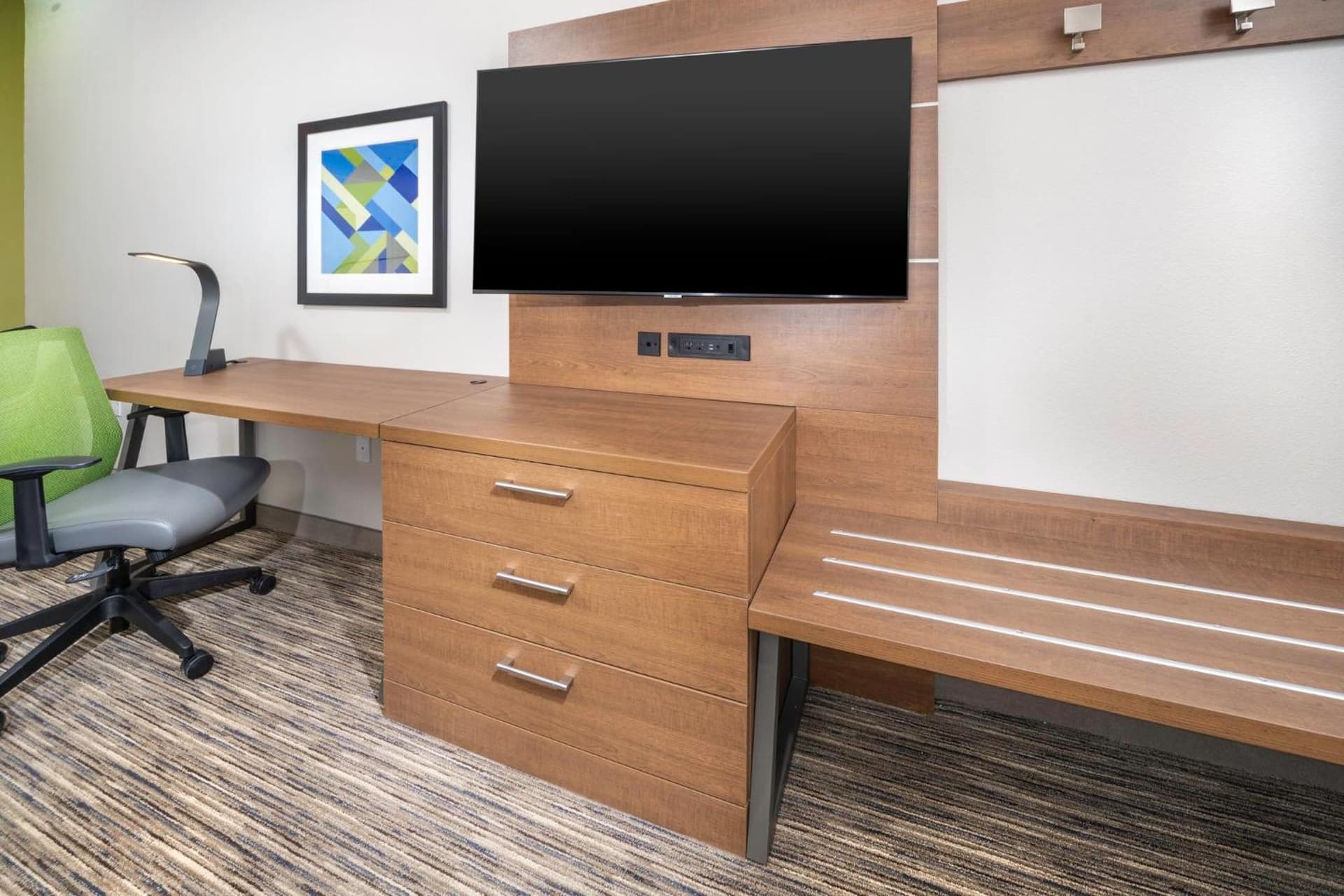 Holiday Inn Express & Suites - Fort Myers Airport by IHG gallery photo in Fort Myers, FL — image 16