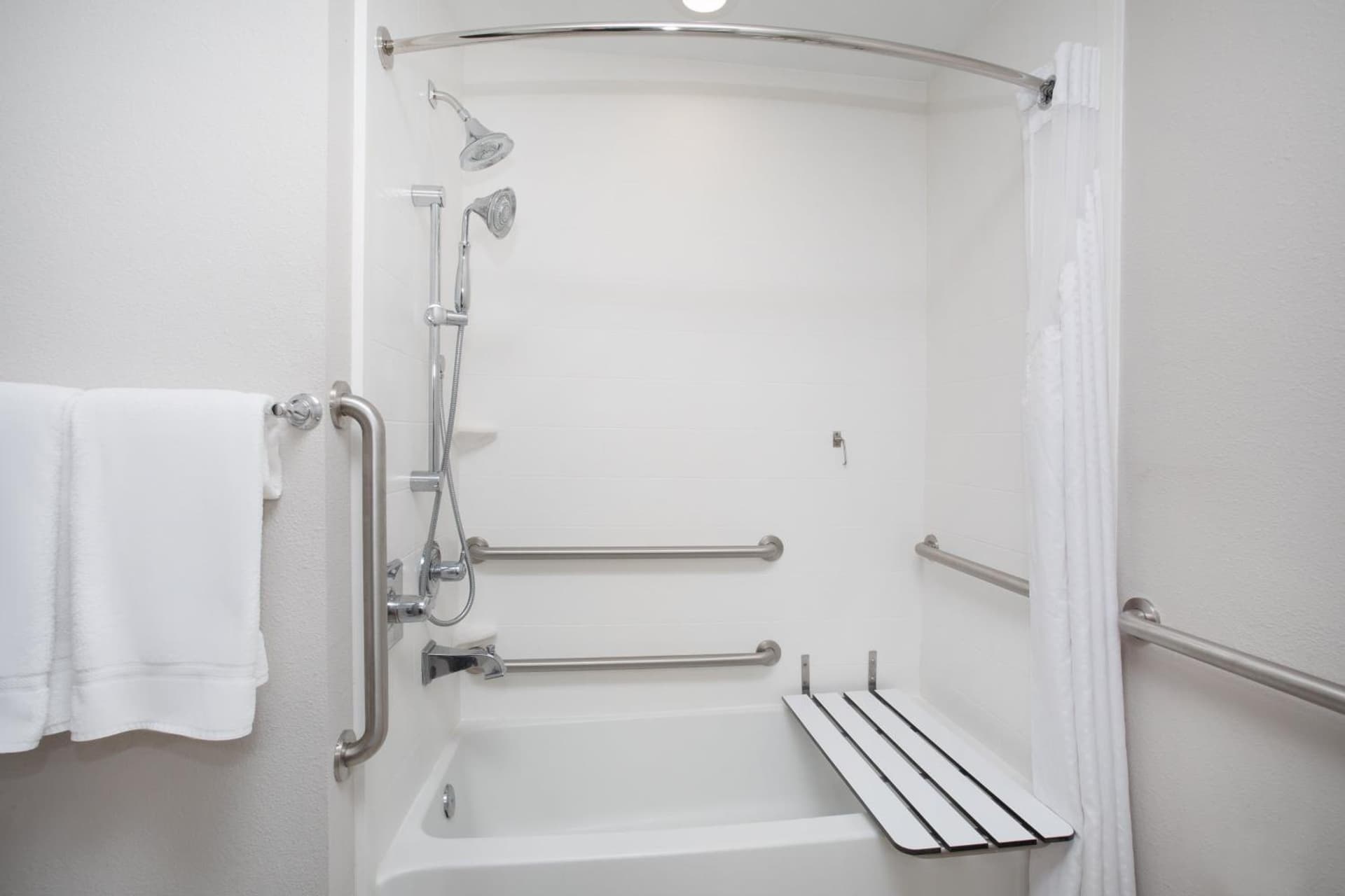 Holiday Inn Express Slidell by IHG gallery photo in Slidell, LA — image 5