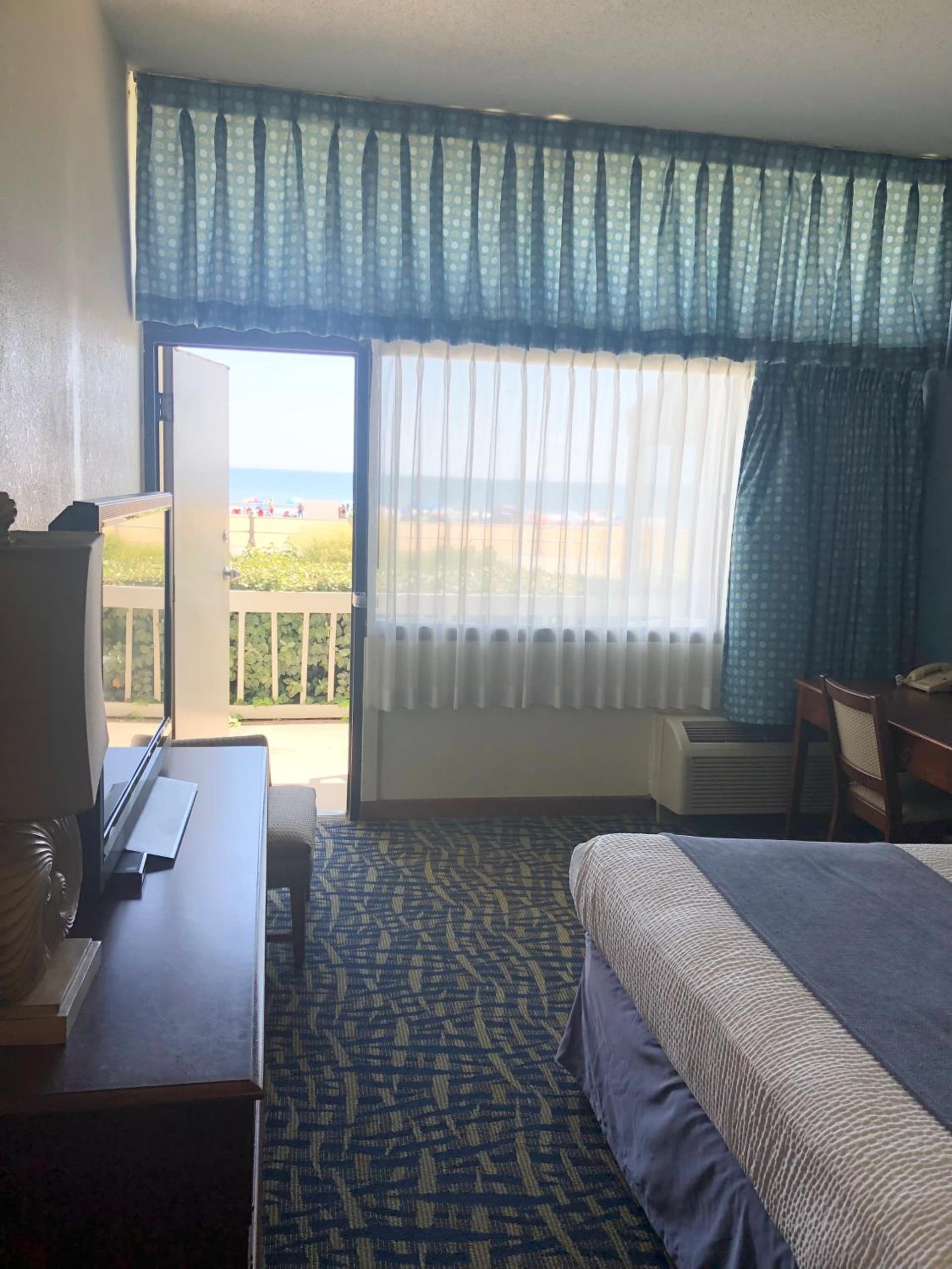 Capes Hotel gallery photo in Virginia Beach, VA — image 55