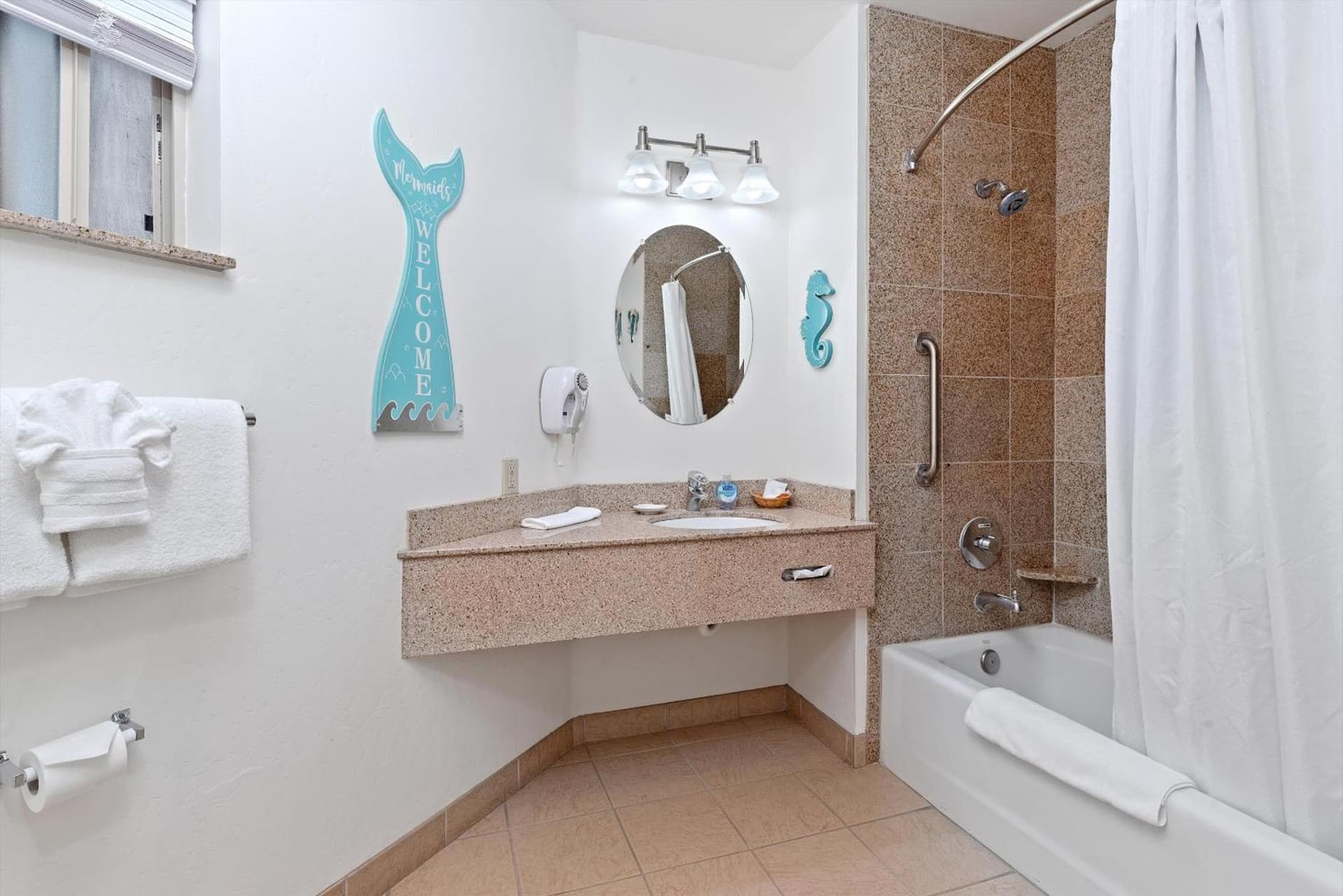 Beach House Inn & Suites gallery photo in Pismo Beach, CA — image 121