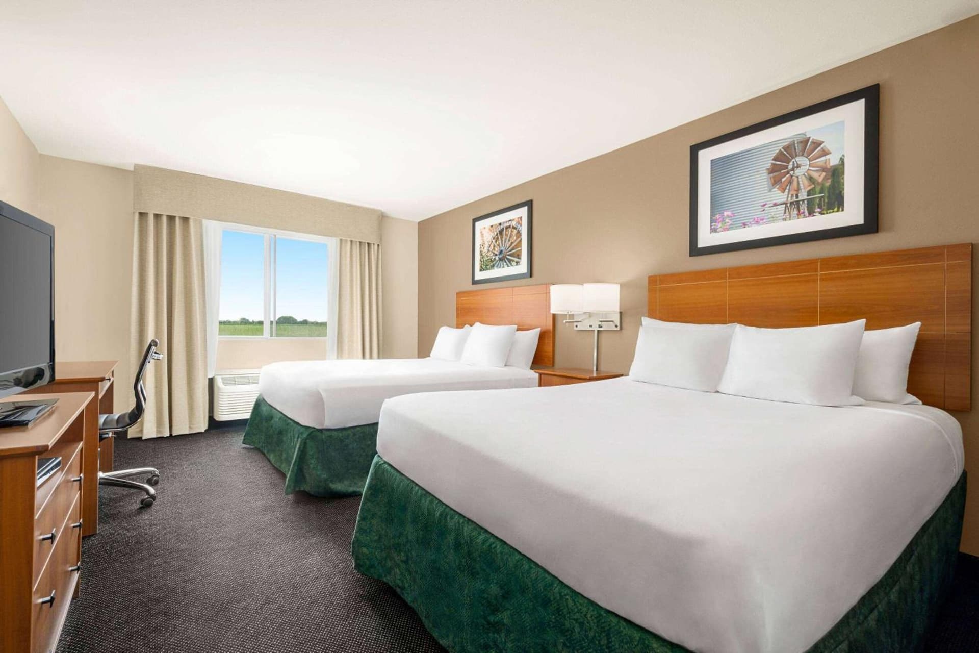 Baymont by Wyndham Fremont interior in Fremont, NE — gallery photo 2