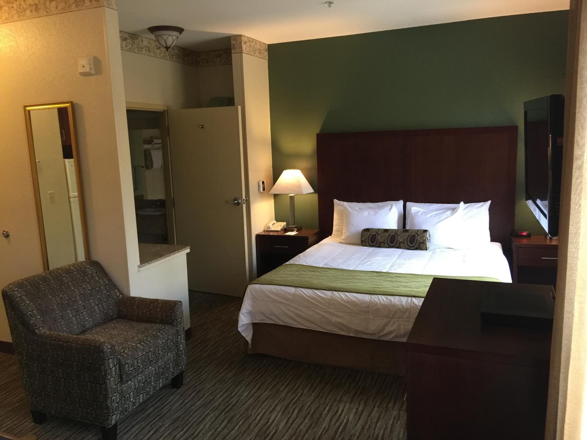 Hawthorn Suites by Wyndham Rancho Cordova/Folsom gallery photo in Rancho Cordova, CA — image 20