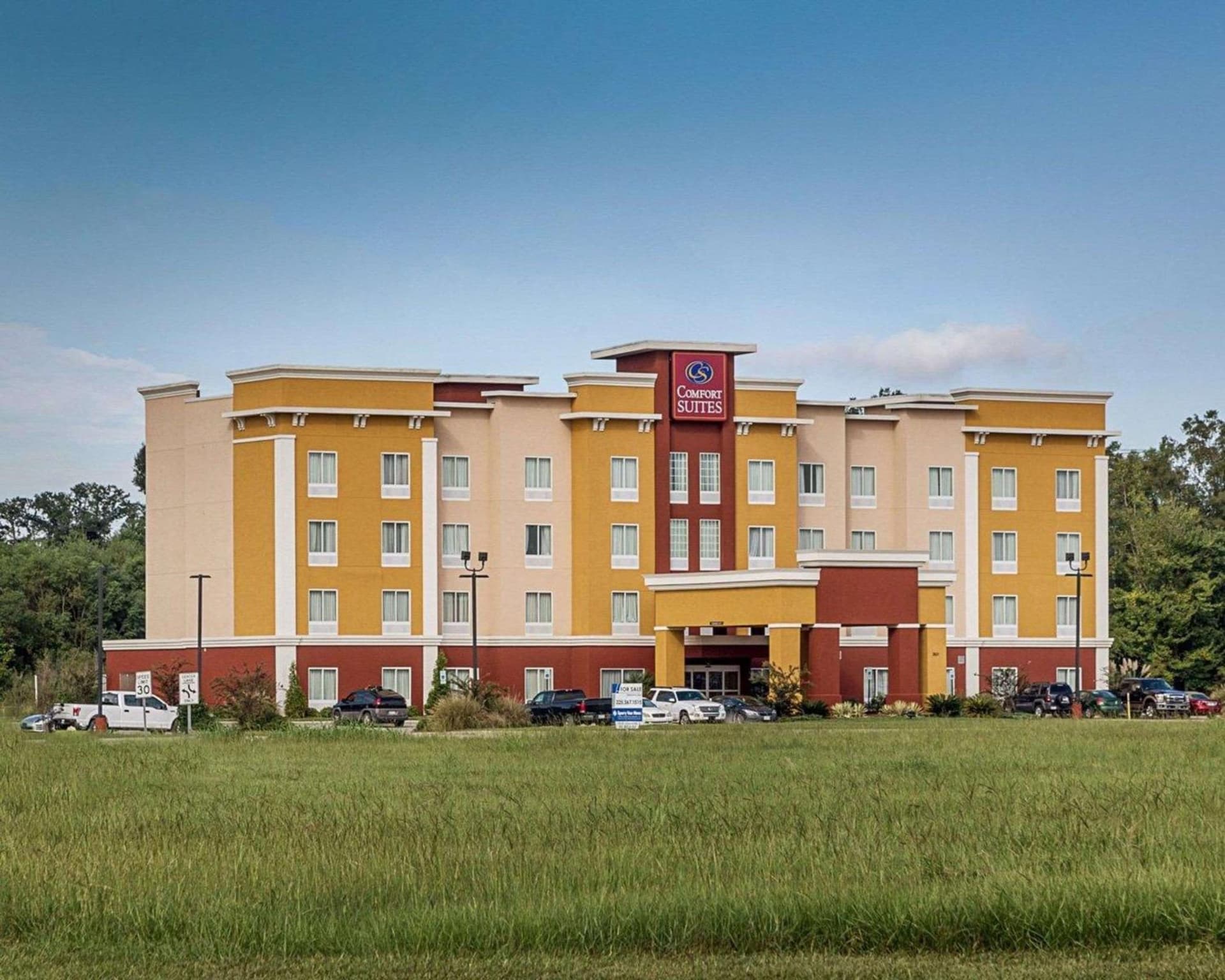 Comfort Suites near Tanger Outlet Mall featured exterior or lobby in Gonzales, LA — similar hotel