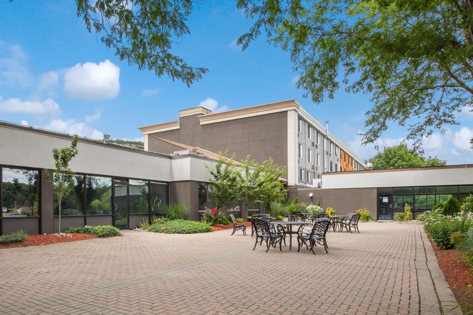 Best Western Hunt's Landing Hotel Matamoras Milford gallery photo in Matamoras, PA — image 26