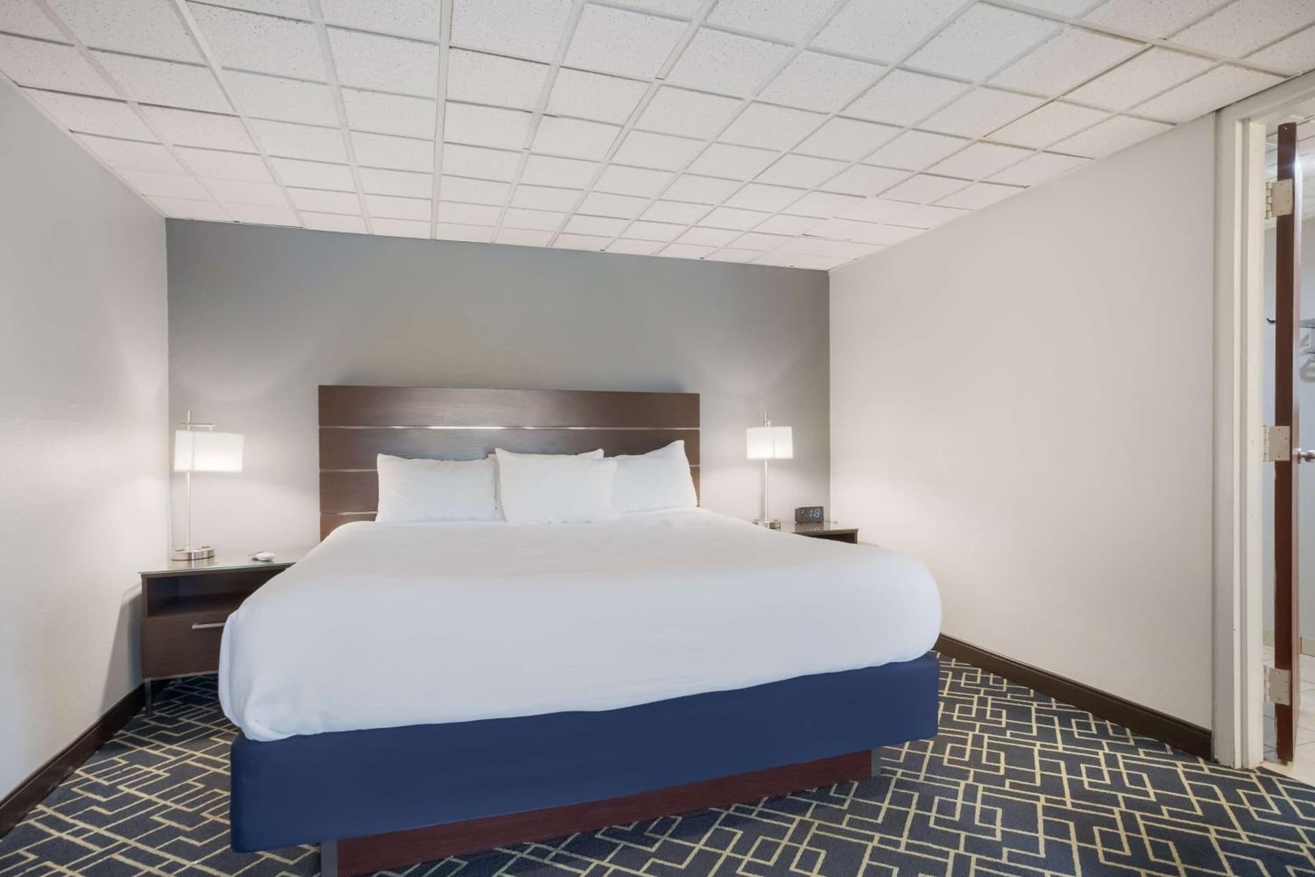 Best Western Hunt's Landing Hotel Matamoras Milford gallery photo in Matamoras, PA — image 7