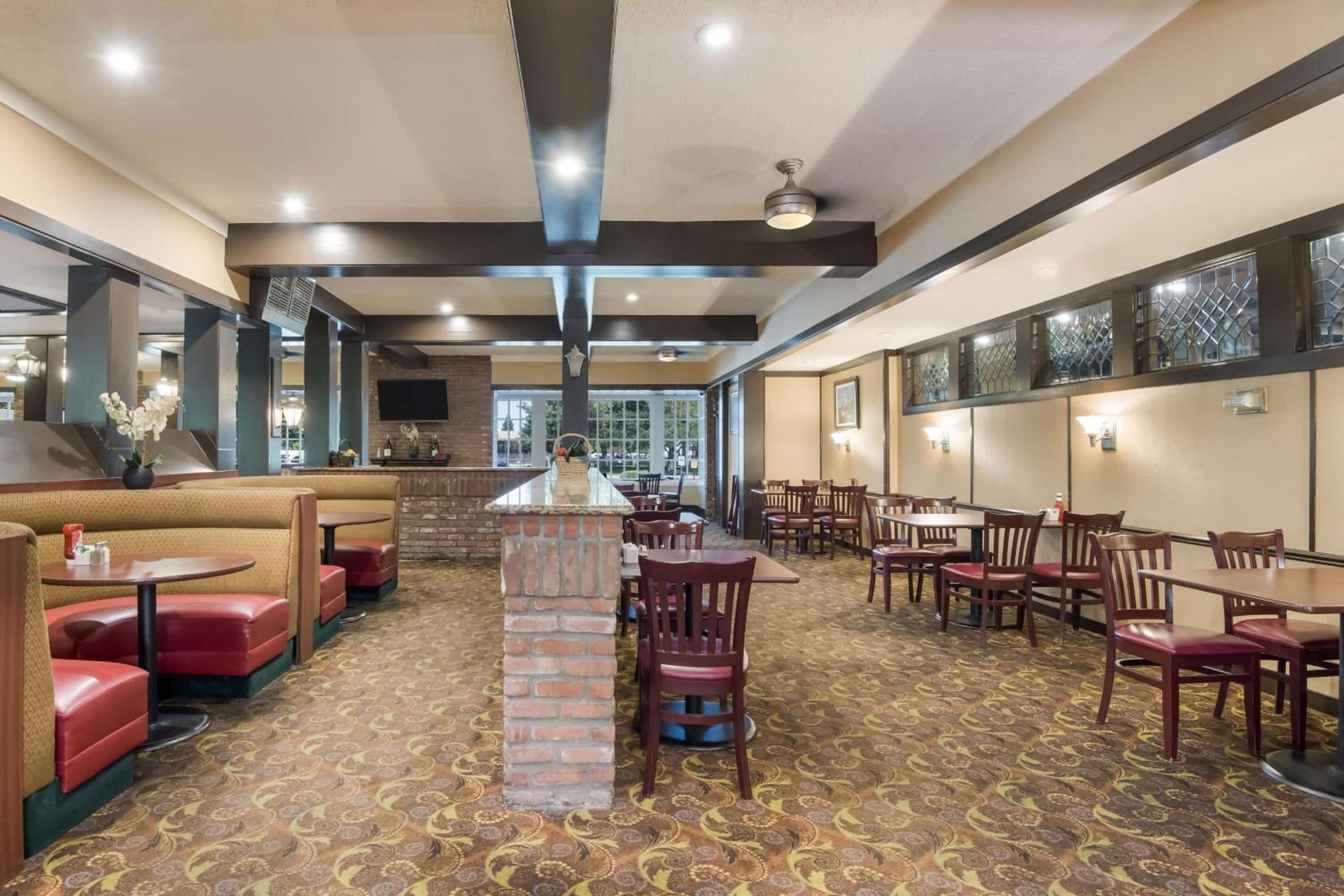 SureStay Plus Hotel by Best Western Reno Airport gallery photo in Reno, NV — image 34