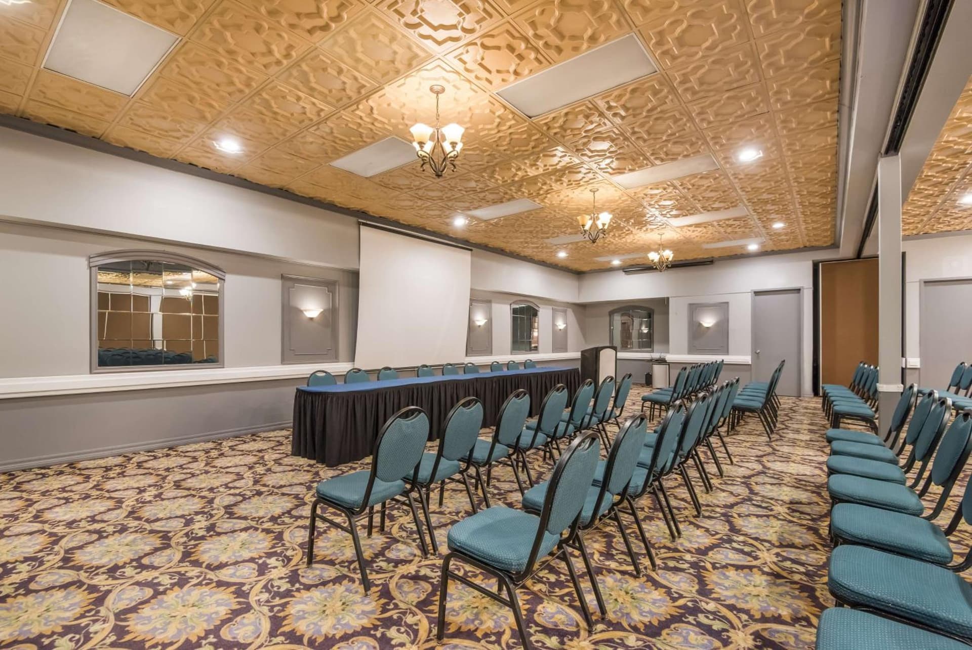 SureStay Plus Hotel by Best Western Reno Airport gallery photo in Reno, NV — image 54