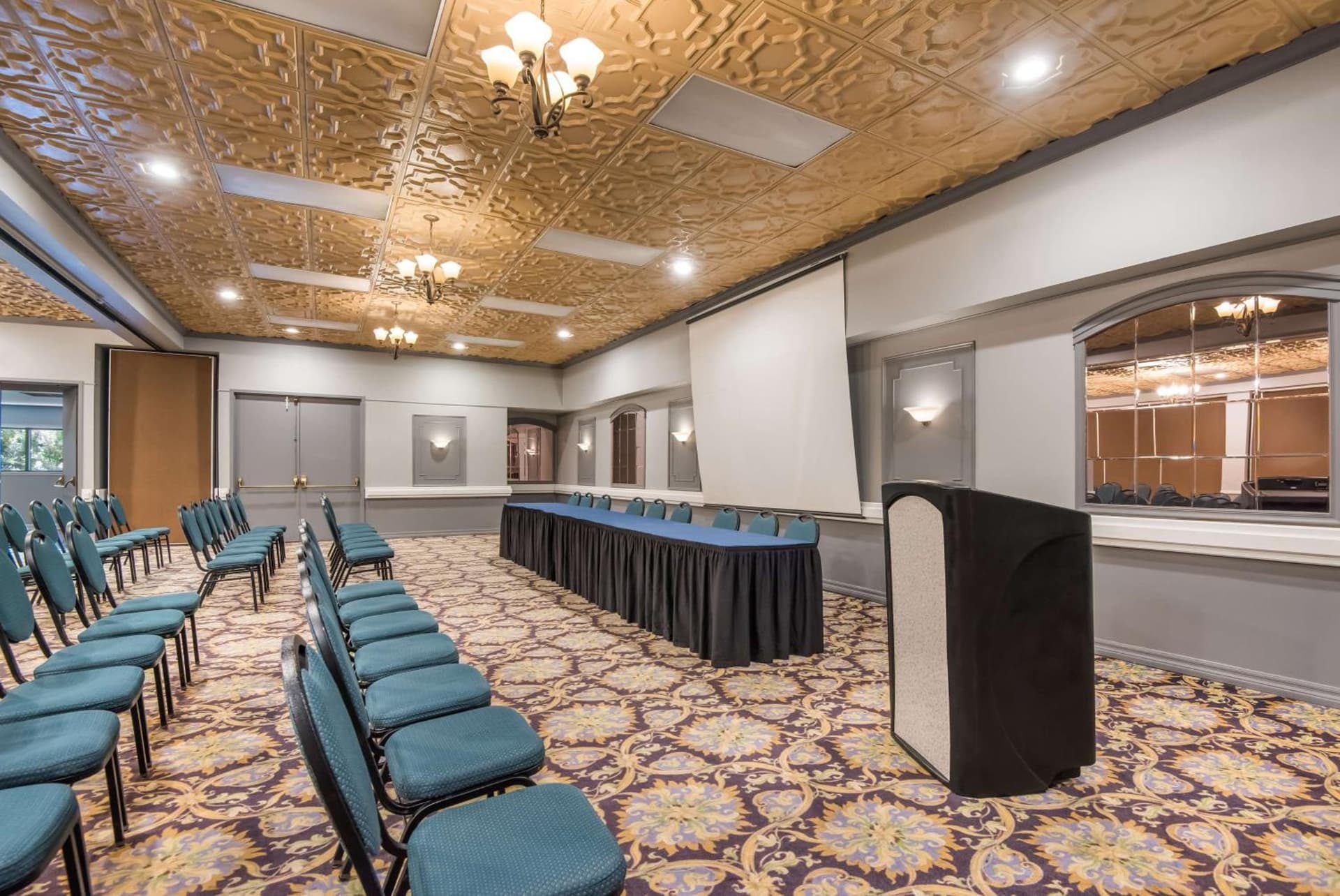 SureStay Plus Hotel by Best Western Reno Airport gallery photo in Reno, NV — image 9