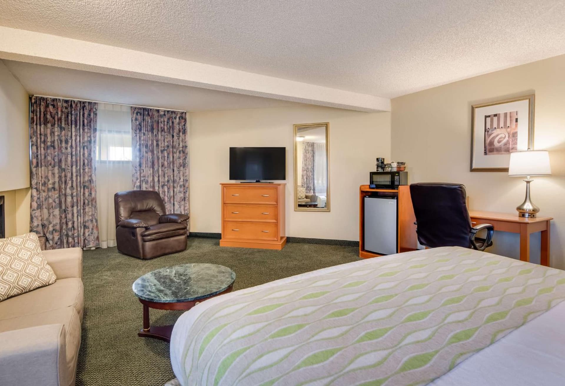 SureStay Plus Hotel by Best Western Reno Airport gallery photo in Reno, NV — image 41
