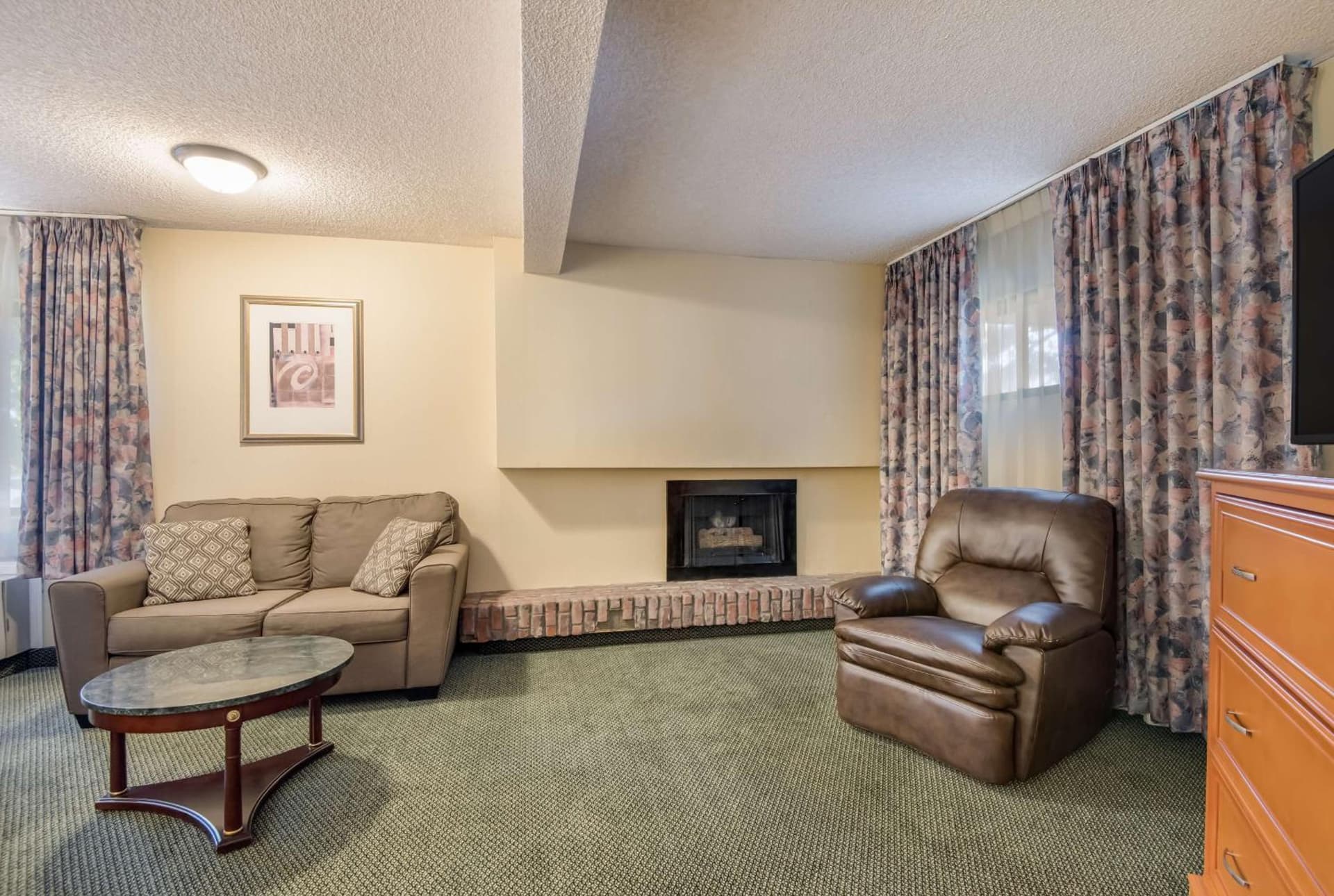 SureStay Plus Hotel by Best Western Reno Airport gallery photo in Reno, NV — image 50
