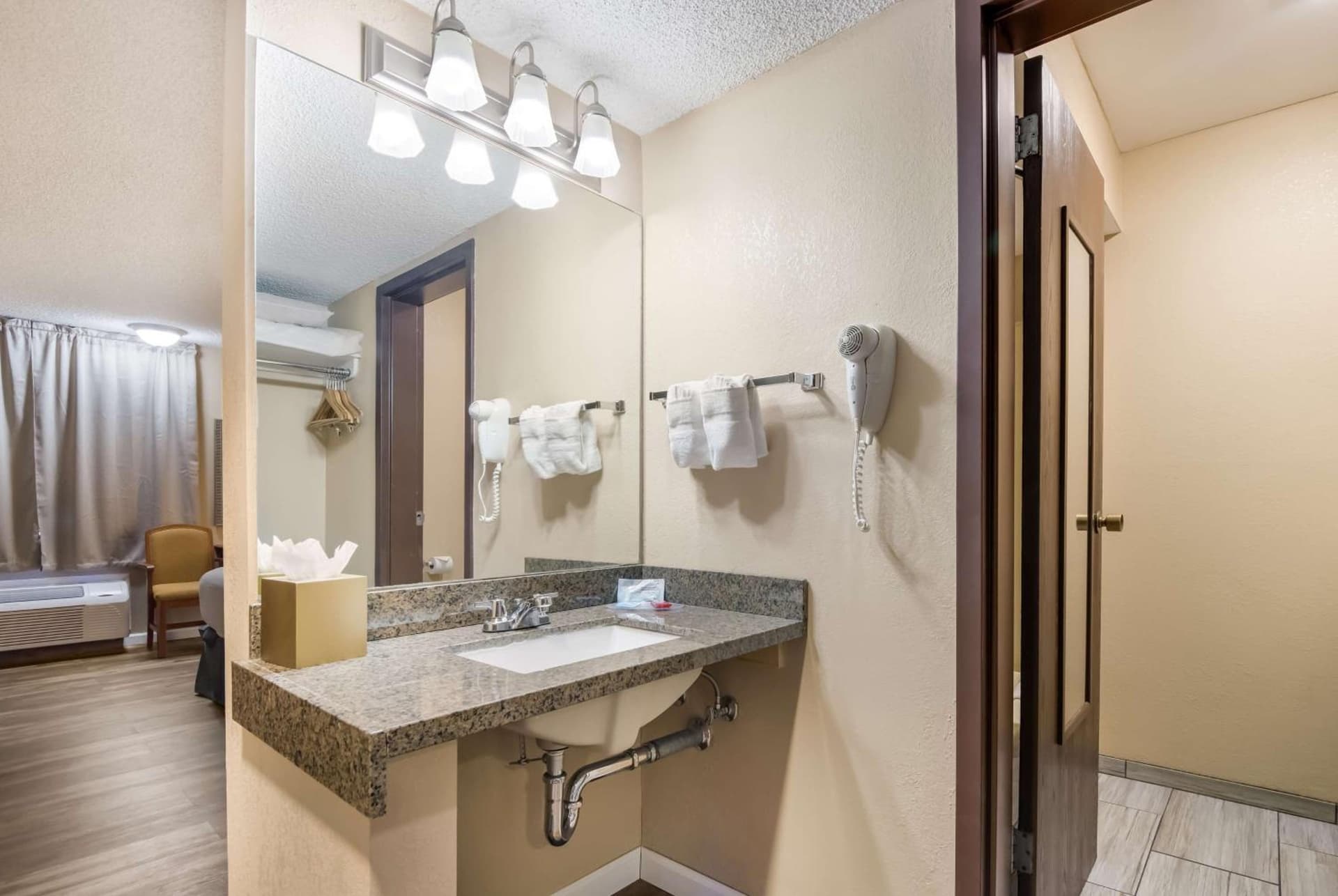SureStay Plus Hotel by Best Western Reno Airport gallery photo in Reno, NV — image 29