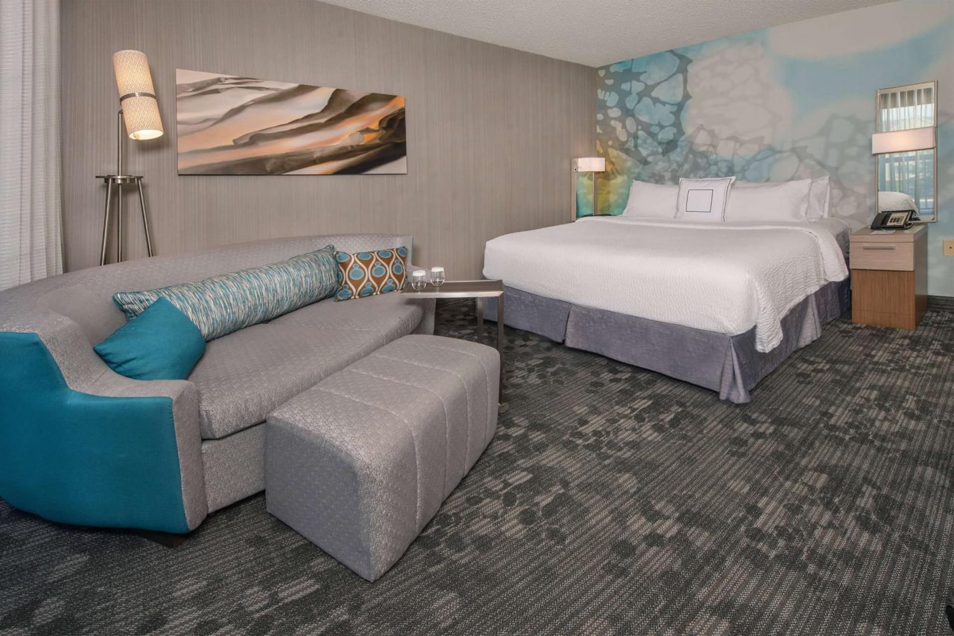 Comfort Inn & Suites Bethlehem Lehigh Valley Airport gallery photo in Allentown, PA — image 6