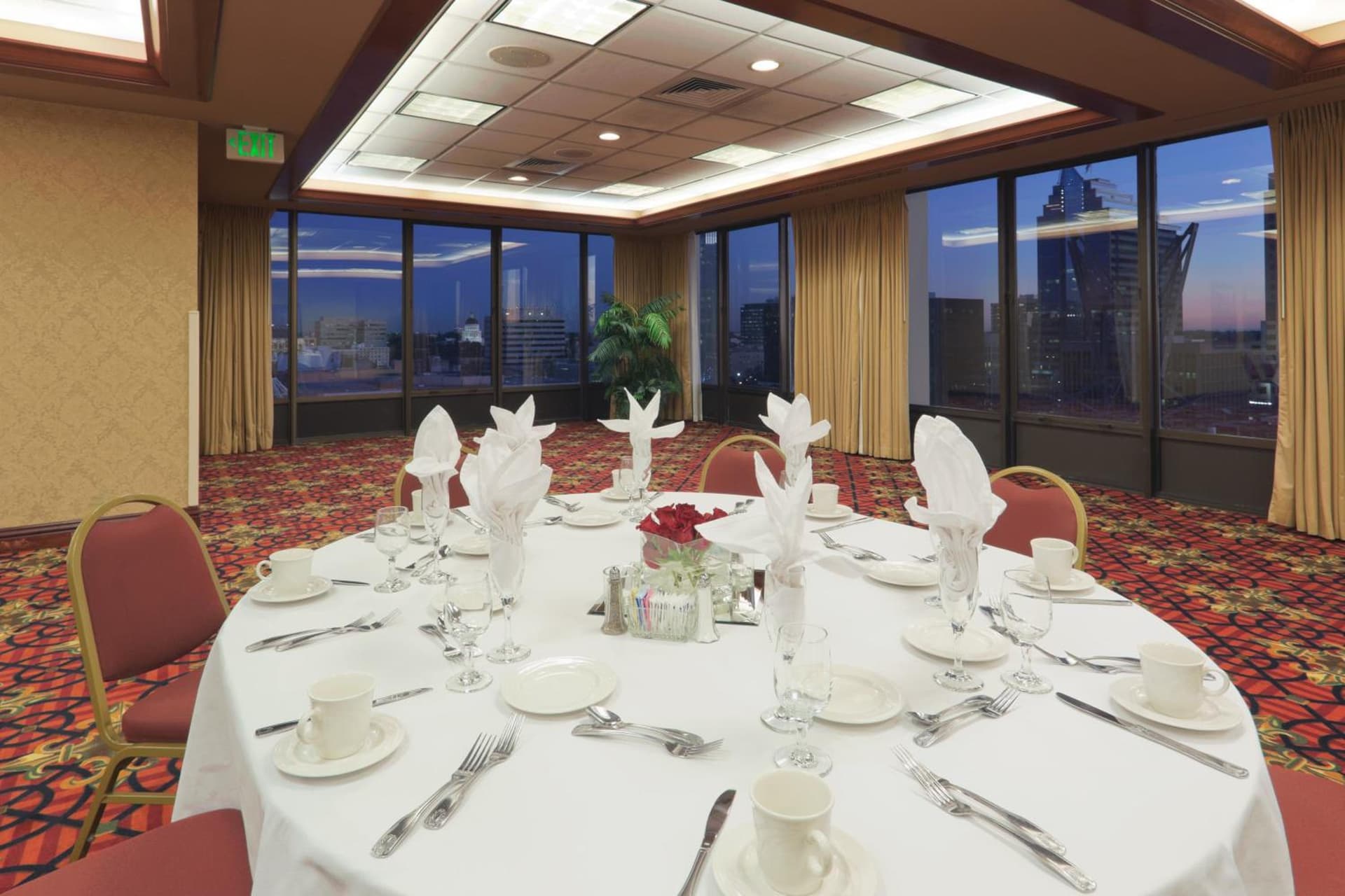 Holiday Inn Sacramento Downtown-Arena by IHG gallery photo in Sacramento, CA — image 10