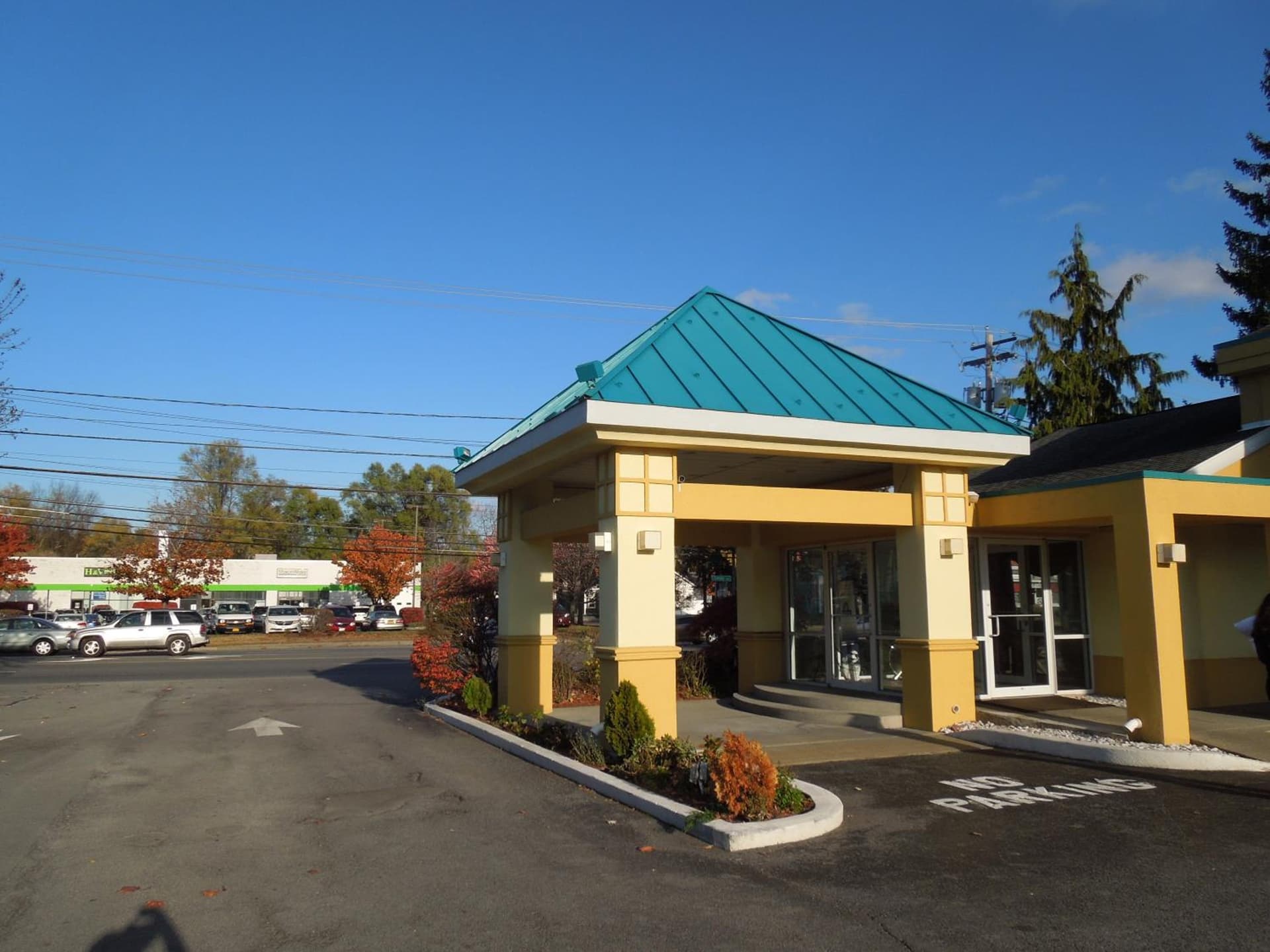 Days Inn & Suites by Wyndham Albany gallery photo in Albany, NY — image 60