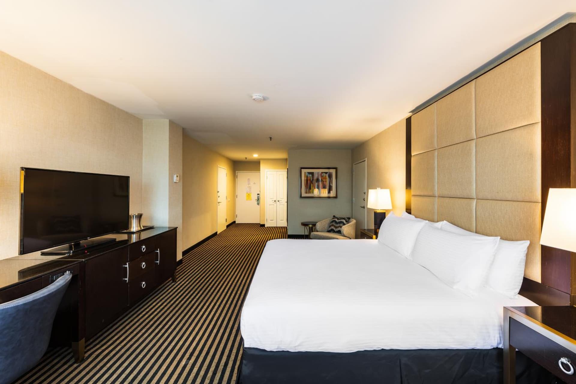 APA Hotel Woodbridge gallery photo in Iselin, NJ — image 49