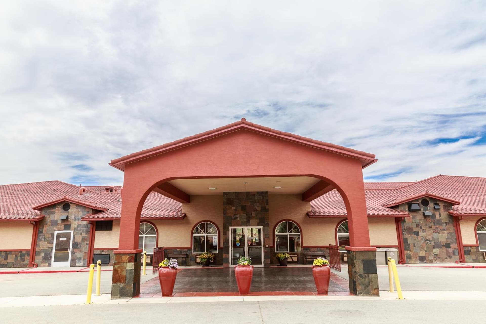 Aarchway Inn featured exterior or lobby in Moab, UT — similar hotel