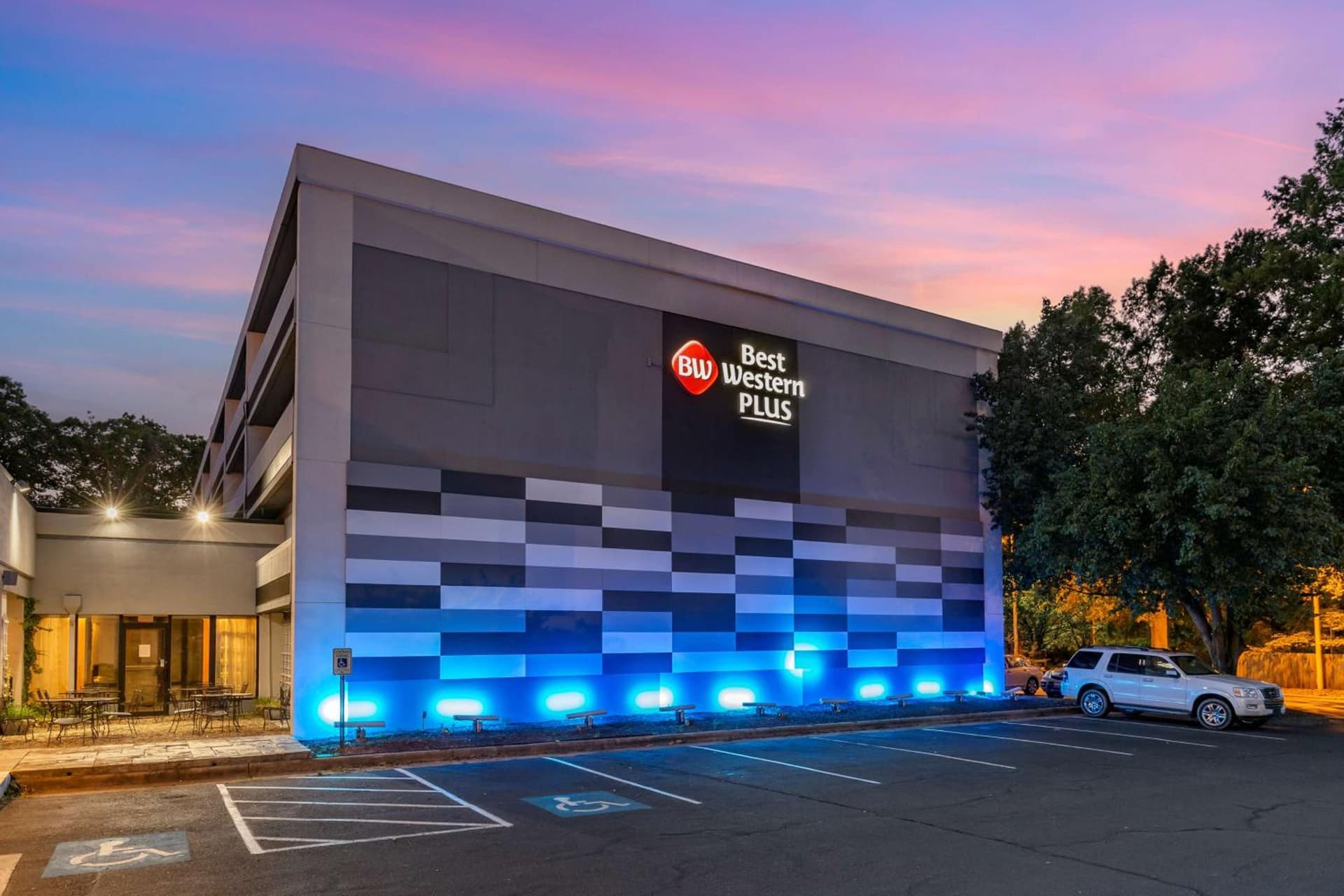 Best Western Plus University Inn gallery photo in Winston-Salem, NC — image 34