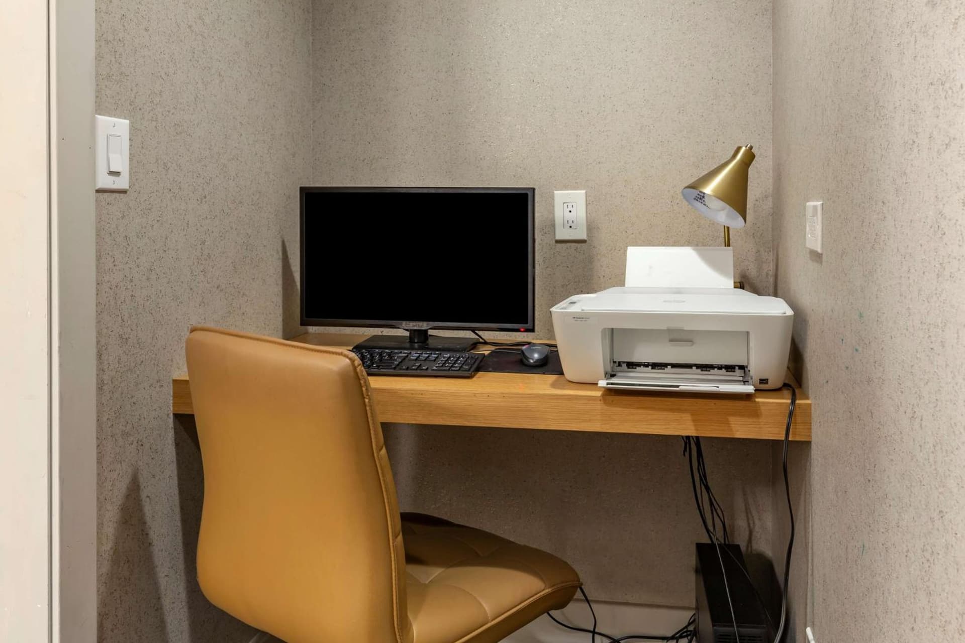 Best Western Plus University Inn property views in Winston-Salem, NC — gallery photo 3