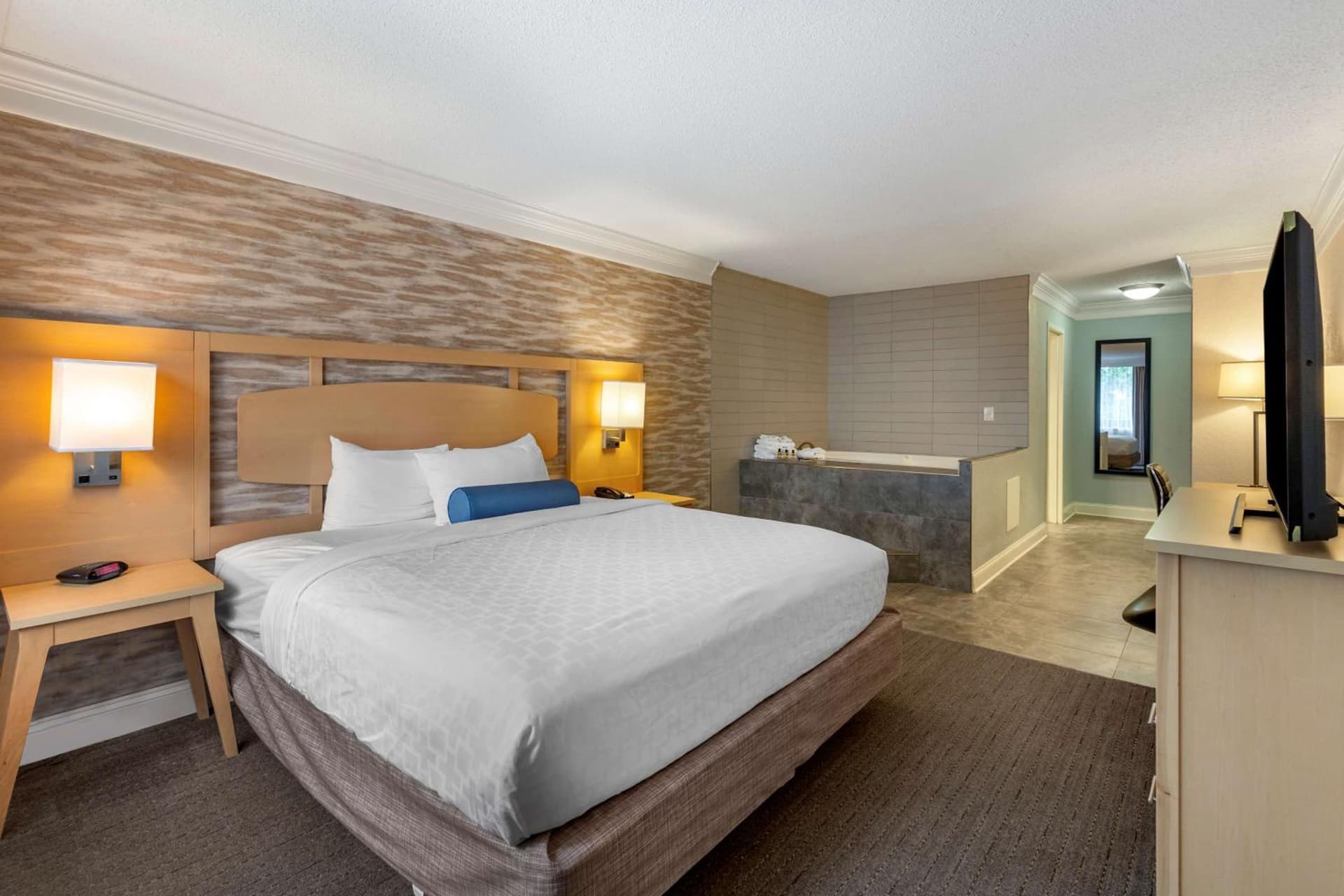 Best Western Plus University Inn gallery photo in Winston-Salem, NC — image 9