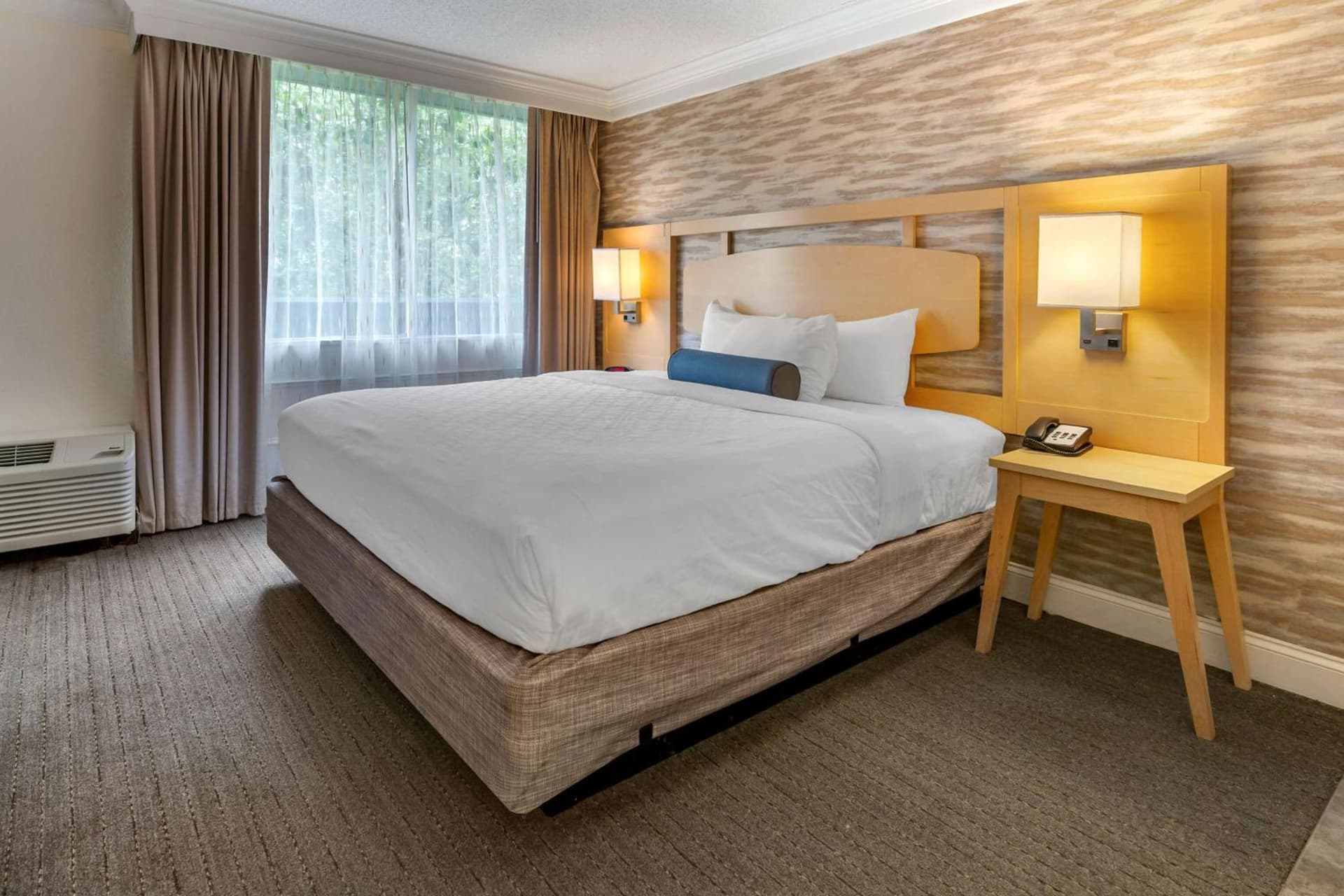 Best Western Plus University Inn gallery photo in Winston-Salem, NC — image 7