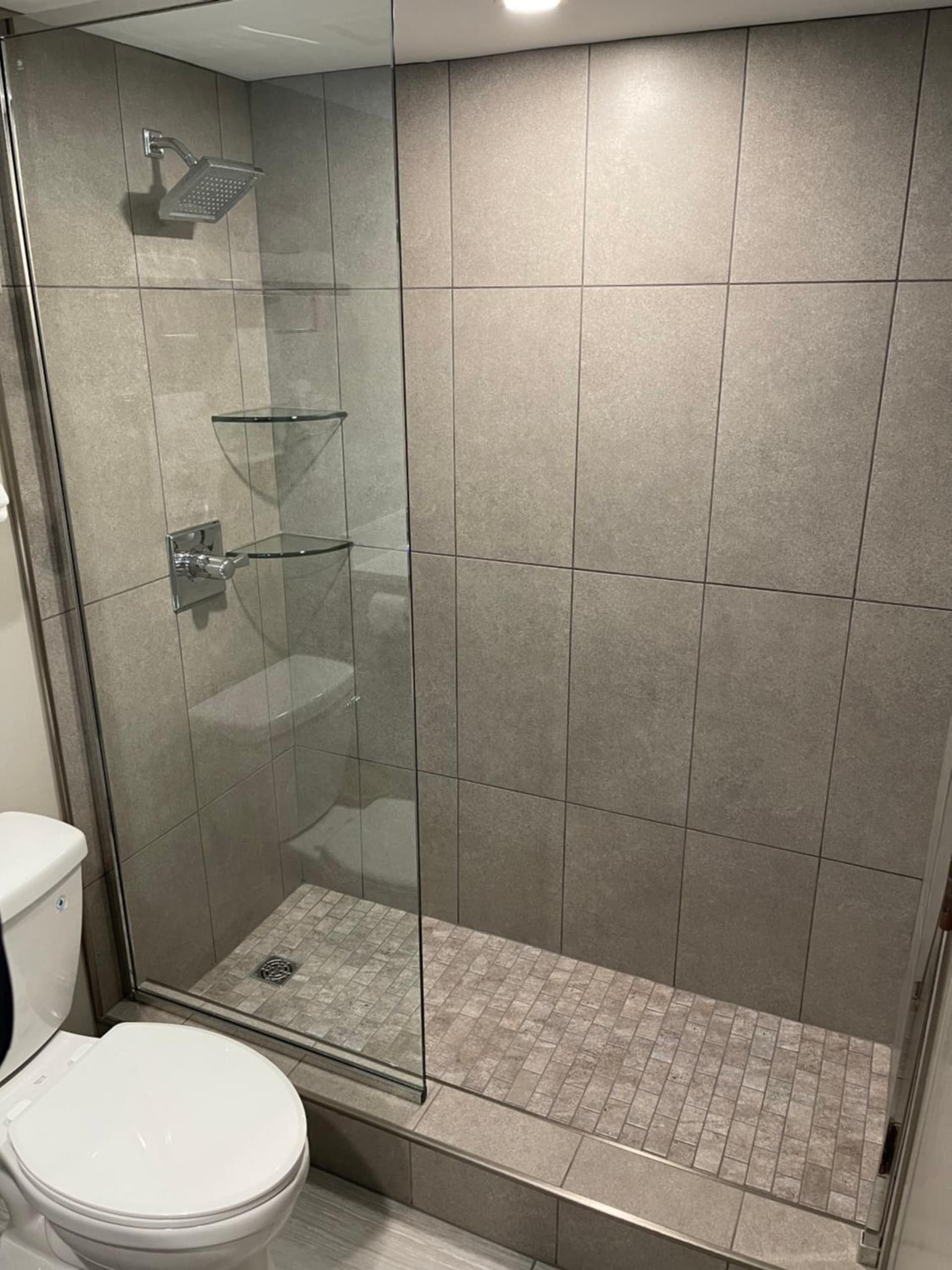 Chateau Hotel and Conference Center gallery photo in Bloomington, IL — image 40