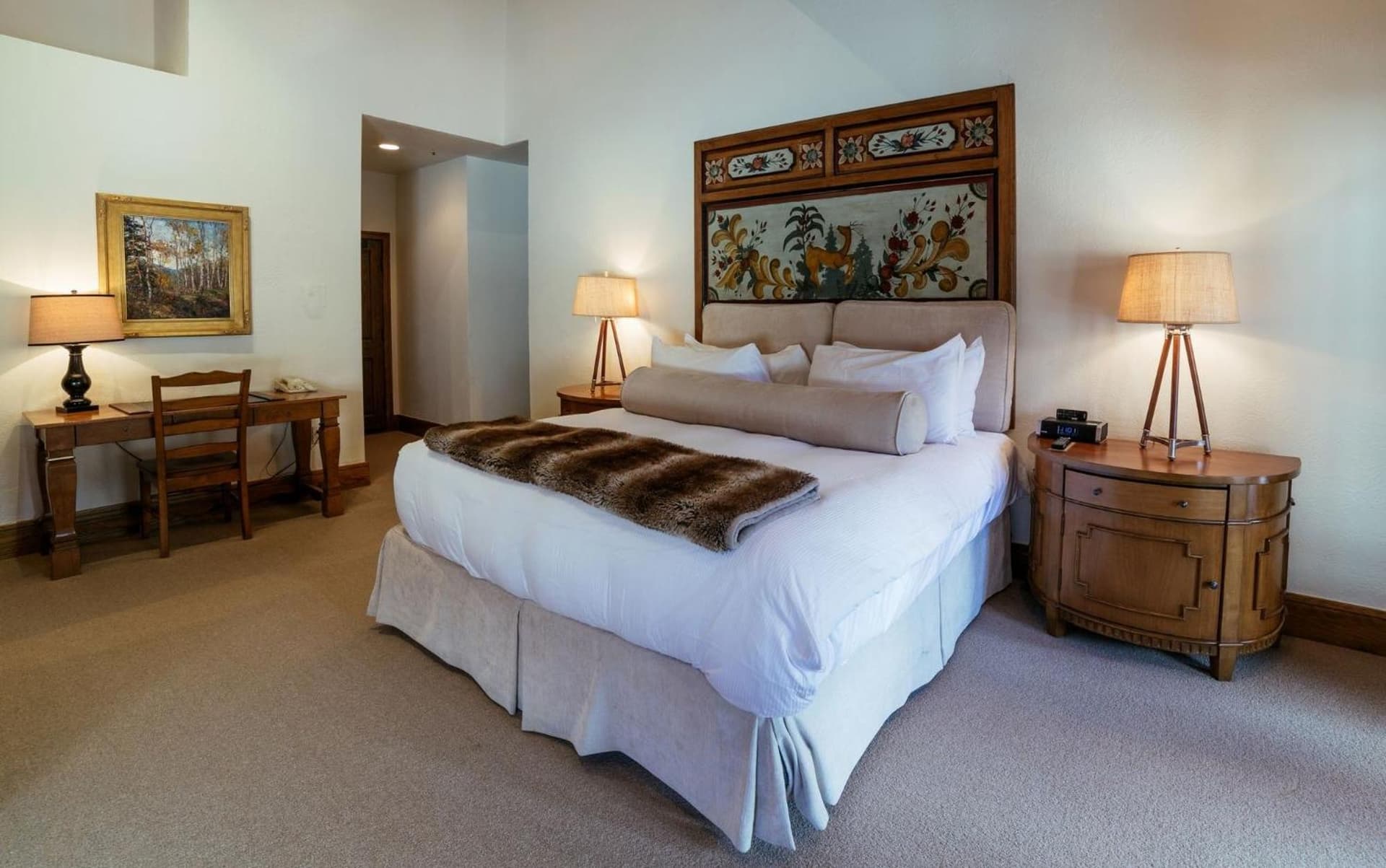 Luxury King Room Hotel Room property views in Park City, UT — gallery photo 3